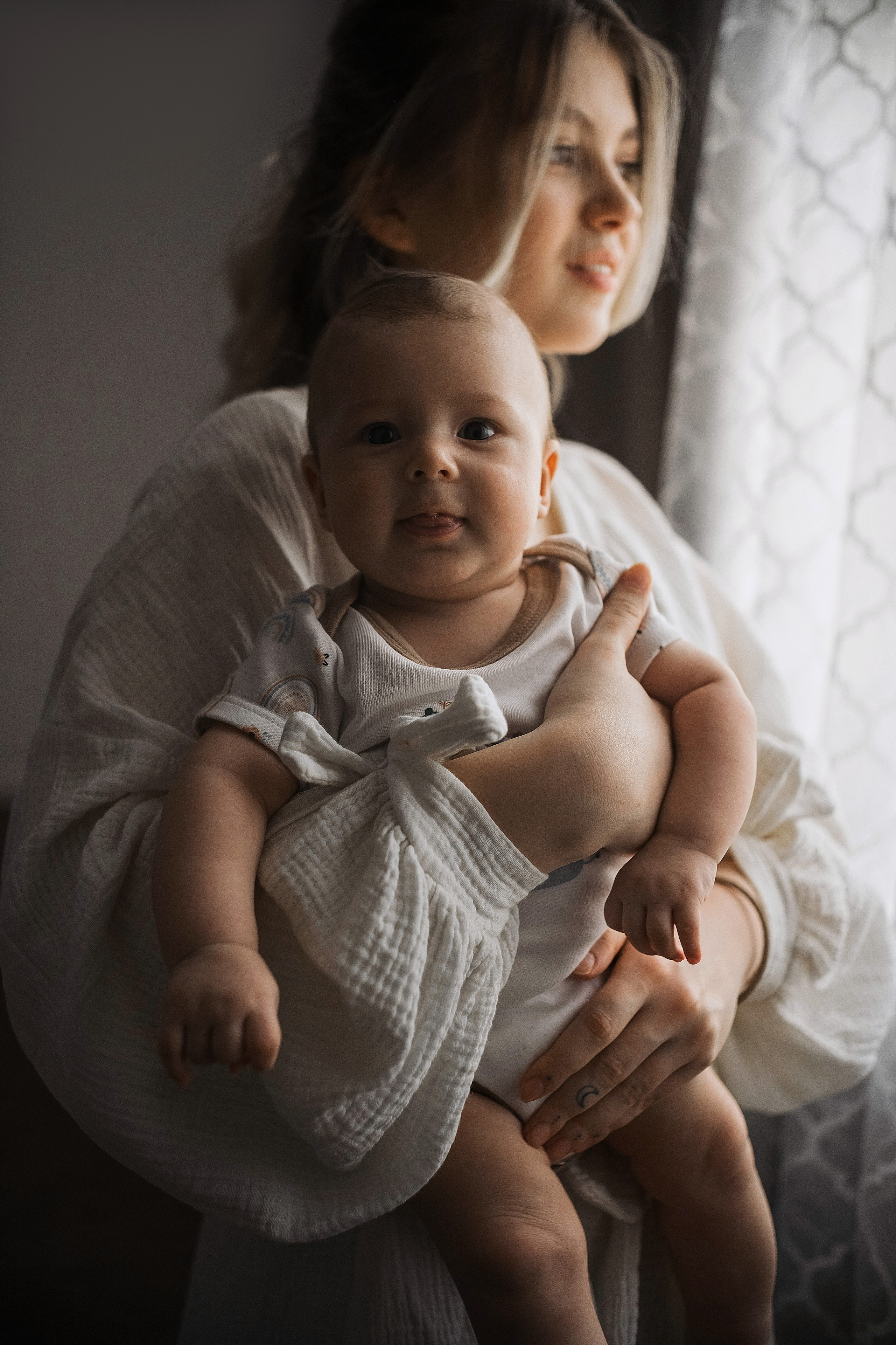 Первая домашняя фотосессия малыша 3 месяца. Портретный фотограф в Москве Ольга Акушко
