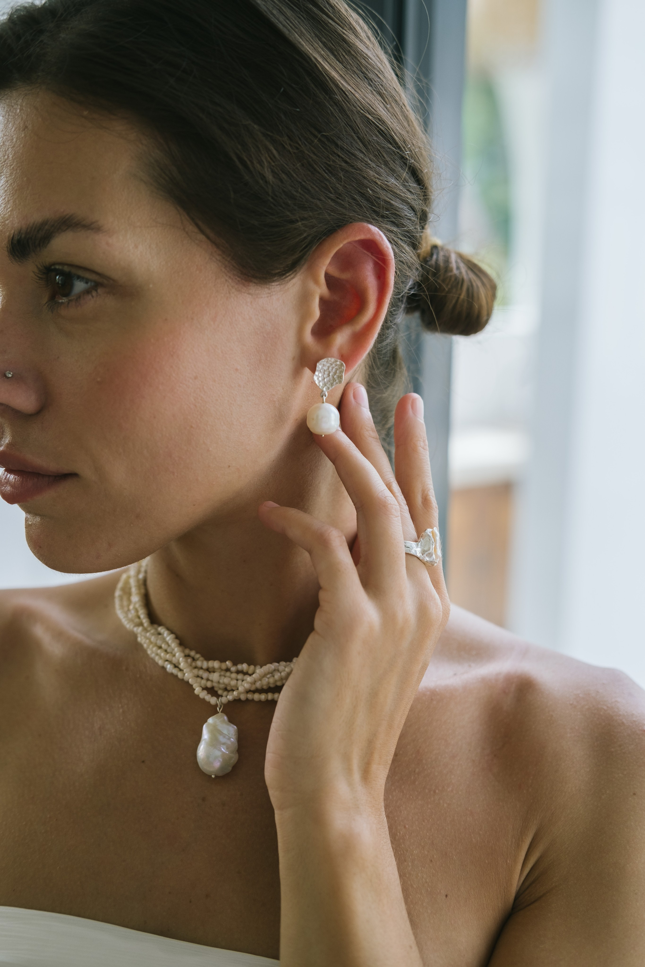 Украшение на модели. Фотограф на Бали|Свадьба на Бали