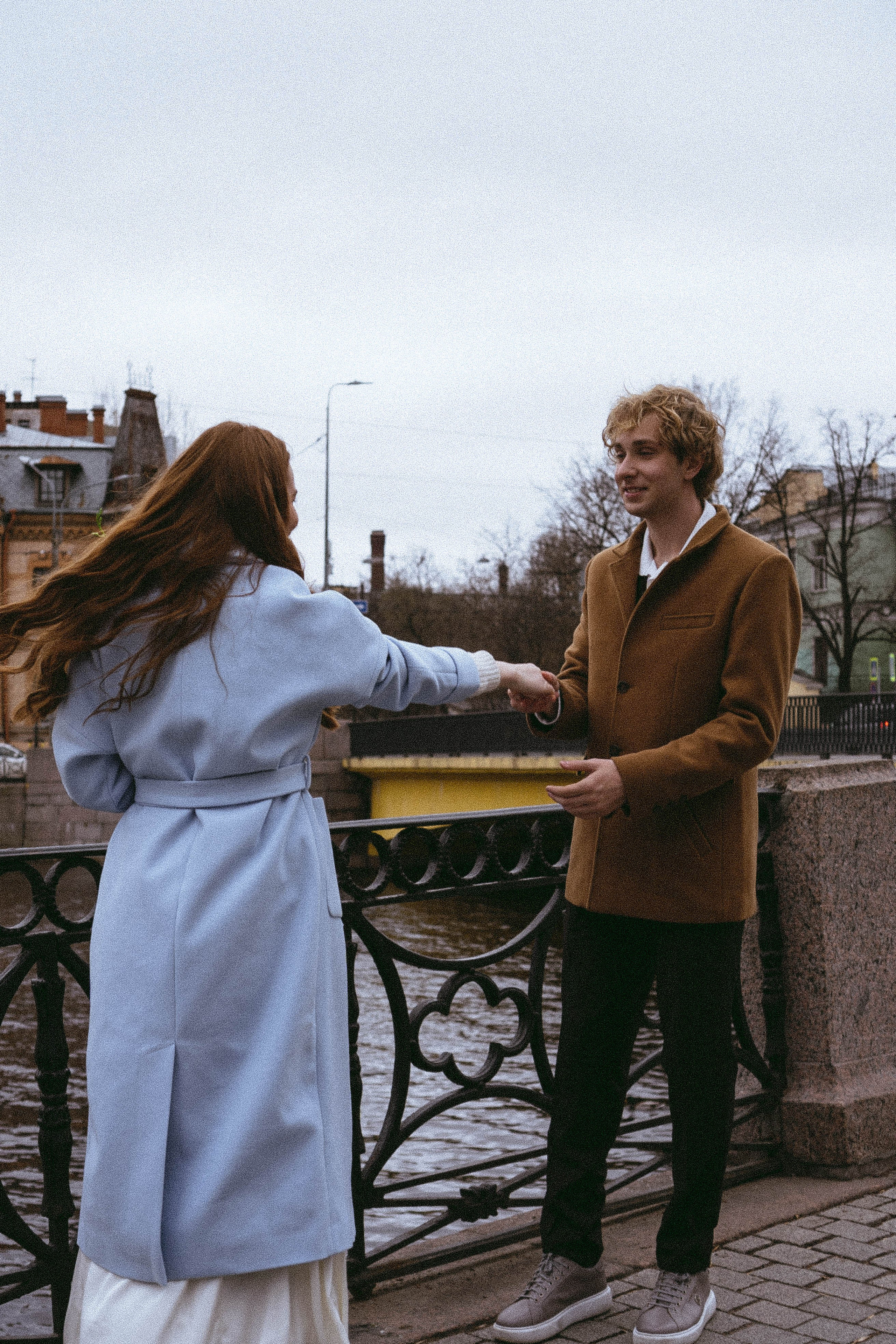 СВАДЕБНАЯ СЬЕМКА В ОТЕЛЕ. СБОРЫ ЖЕНИХА И НЕВЕСТЫ И ТАКЖЕ ТОР И ПОДГОТОВКА К ПРОГУЛКЕ И ПРОГУЛКА ПО ПЕТРОГРАДКЕ. Профессиональный фотограф, Санкт-Петербург — Виктория Богомолова