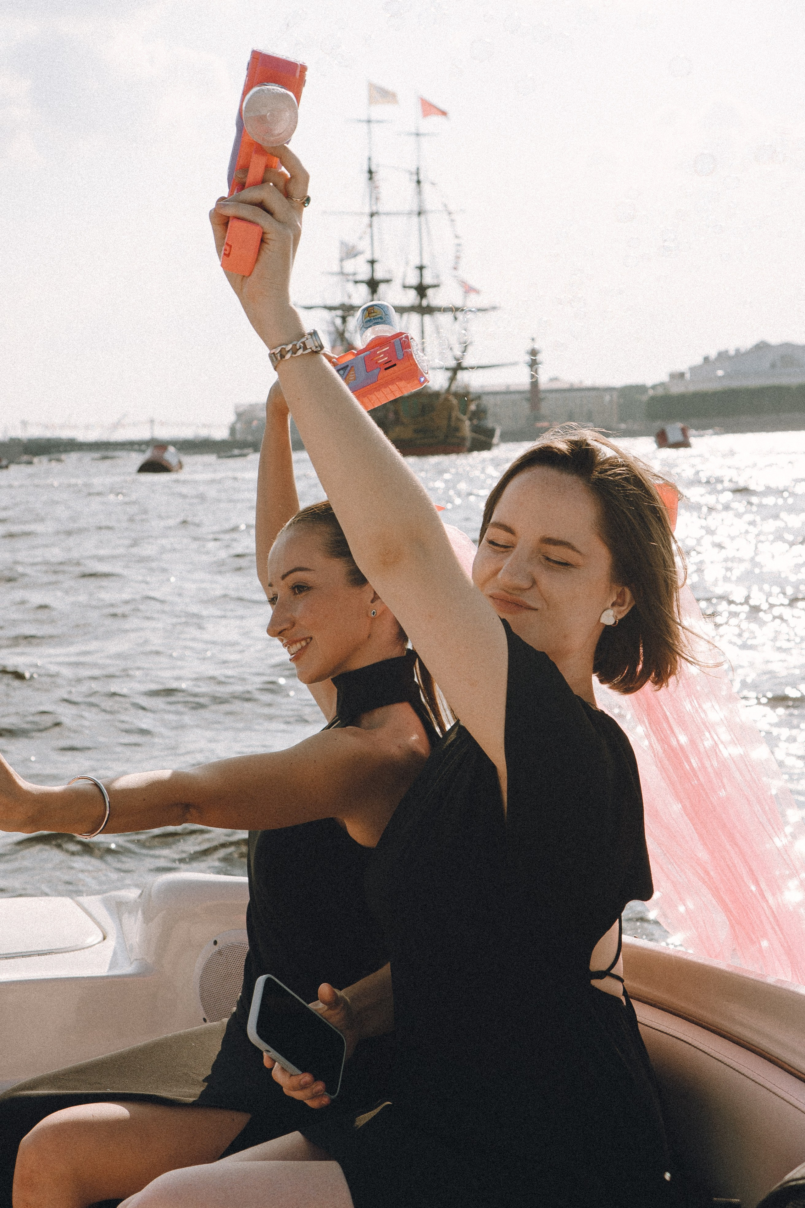 ДЕВИЧНИК НА КАТЕРЕ. Профессиональный фотограф, Санкт-Петербург — Виктория Богомолова