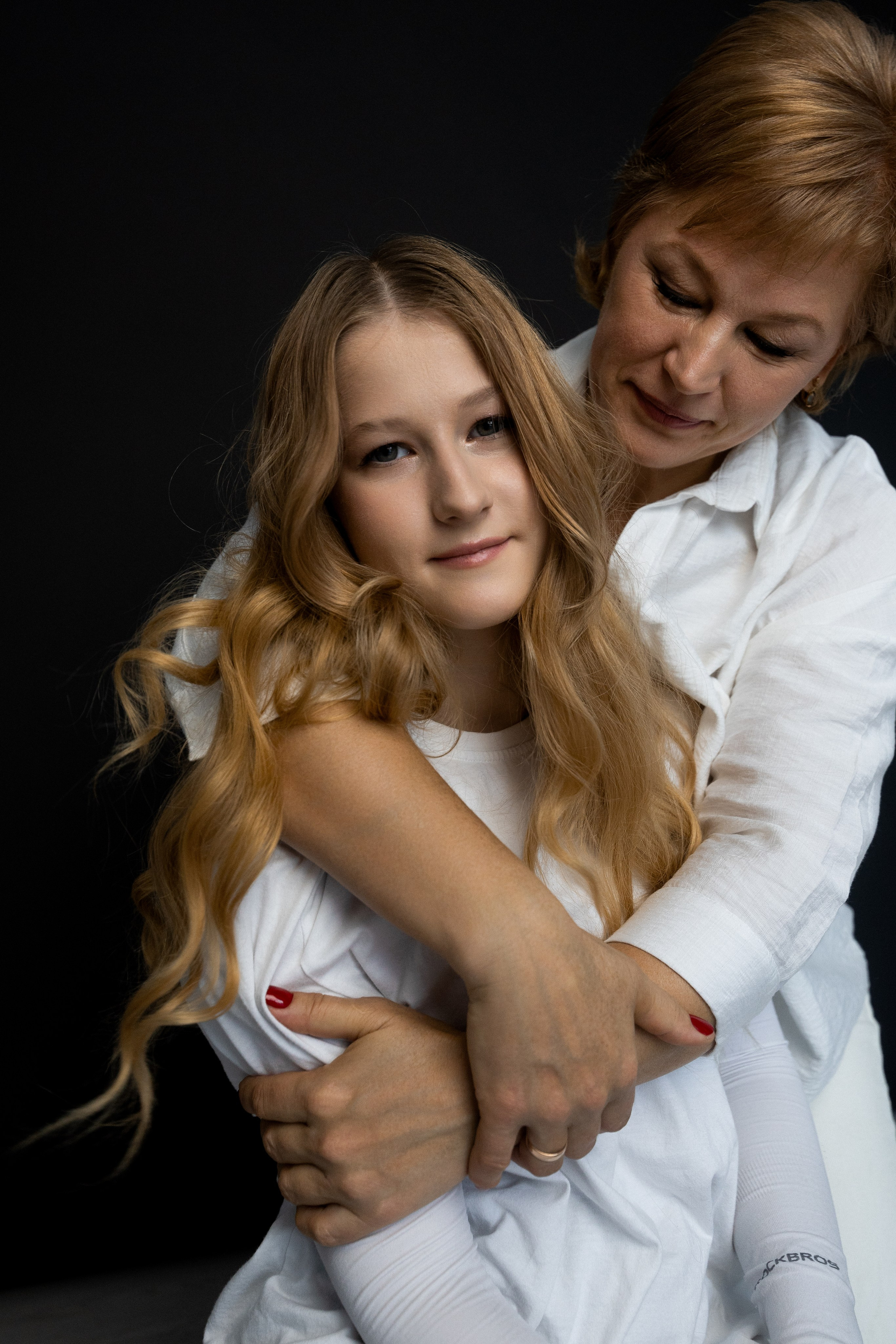 Елена и Мира