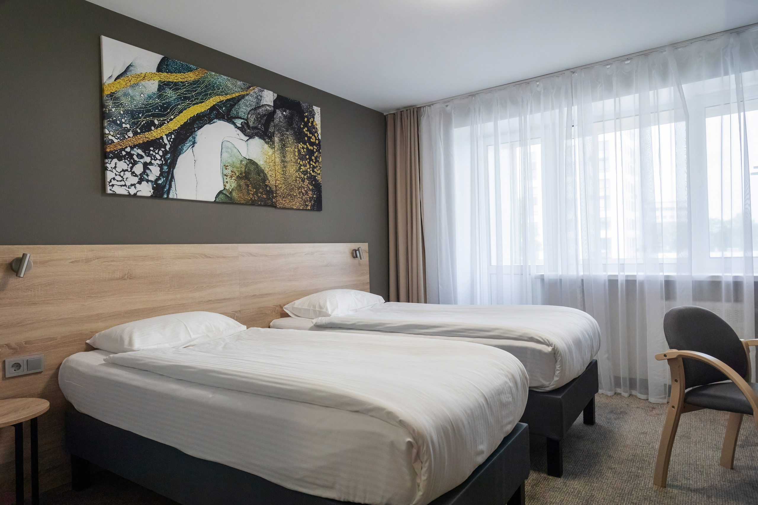 Амакс Сити-отель Уфа, фото Алексея Муравьёва, современный отель,Лобби Амакс Сити-отеля, съёмка фотографа Алексея Муравьёва, гостиничный интерьер,Номера отеля Амакс Сити Уфа, работа фотографа Алексея Муравьёва, комфортабельное размещение,Ресторан Амакс Сити-отеля, фото Алексея Муравьёва, гостиничная кухня,Рецепция Амакс Сити Уфа, съёмка Алексея Муравьёва, сервис для гостей,Спа-зона отеля Амакс Сити, фото Алексея Муравьёва, оздоровительные услуги,Конференц-зал Амакс Сити-отеля, работа фотографа Алексея Муравьёва, бизнес-мероприятия,Лифт отеля Амакс Сити Уфа, съёмка Алексея Муравьёва, современный дизайн,Номера люкс Амакс Сити, фото Алексея Муравьёва, премиальный комфорт,Зона отдыха Амакс Сити-отеля, работа фотографа Алексея Муравьёва, релакс для гостей,Инфраструктура Амакс Сити Уфа, съёмка Алексея Муравьёва, гостиничные услуги,Паркинг отеля Амакс Сити, фото Алексея Муравьёва, безопасность гостей,Вестибюль Амакс Сити, работа фотографа Алексея Муравьёва, элегантность интерьера,Номера стандарт Амакс Сити-отеля, съёмка Алексея Муравьёва, удобство проживания,Общественные зоны Амакс Сити Уфа, фото Алексея Муравьёва, современный дизайн,Ресторан и бар Амакс Сити, работа фотографа Алексея Муравьёва, гастрономические предложения,Интерьер отеля Амакс Сити Уфа, фото Алексея Муравьёва, гостиничный стиль,Мебель номеров Амакс Сити, съёмка Алексея Муравьёва, комфорт для постояльцев,Освещение отеля Амакс Сити, работа фотографа Алексея Муравьёва, уют для гостей,Терраса Амакс Сити-отеля, фото Алексея Муравьёва, панорамный вид