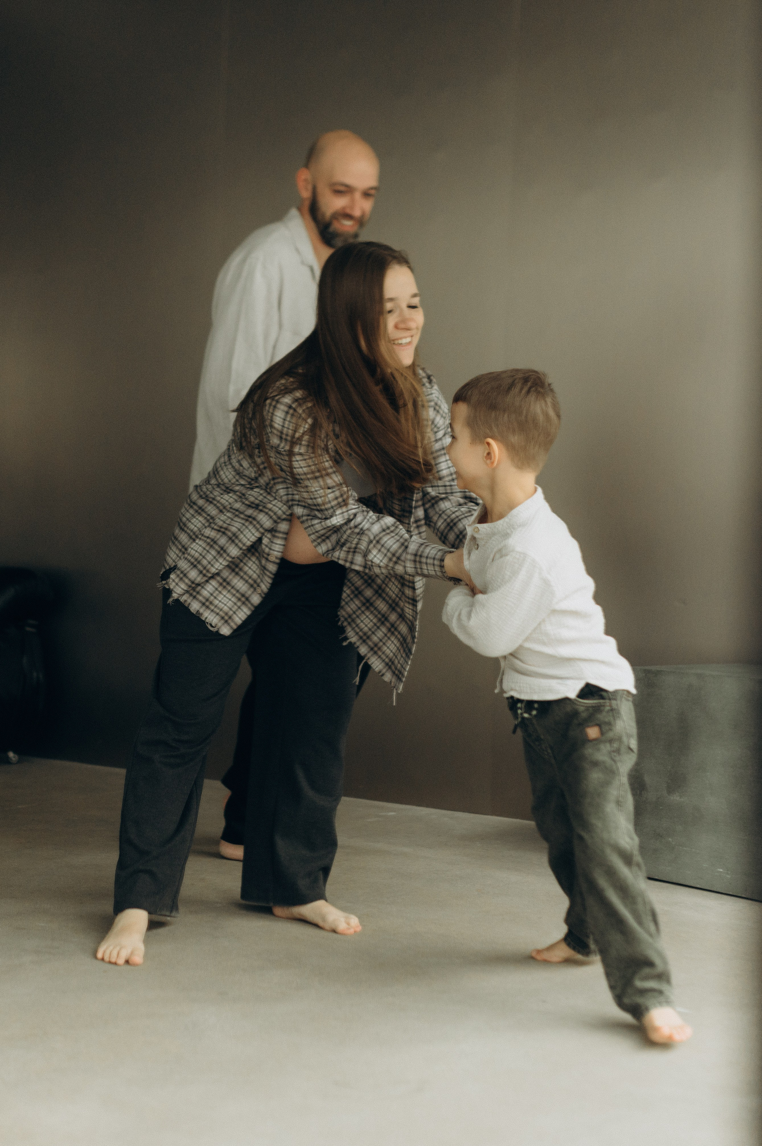 Скоро четверо. Семейный фотограф в Москве Екатерина Денисенко | Фотосессии без постановки дома и в студии