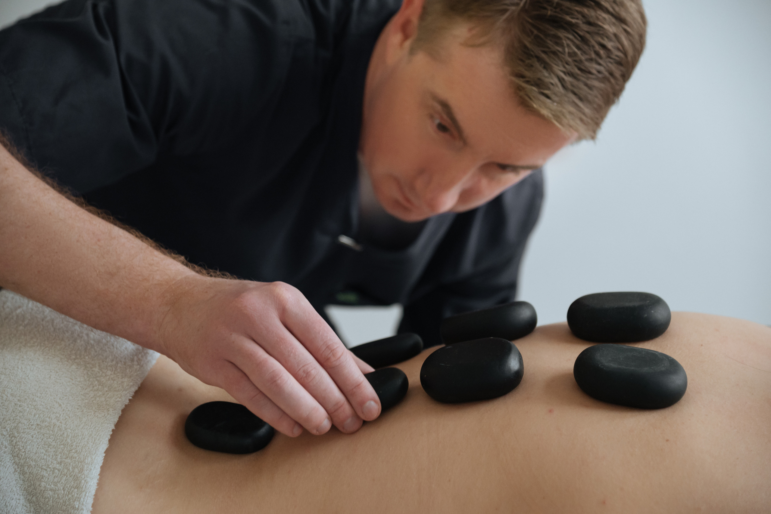 Массажист. Семейный и свадебный фотограф в Севастополе Лиза Печенько