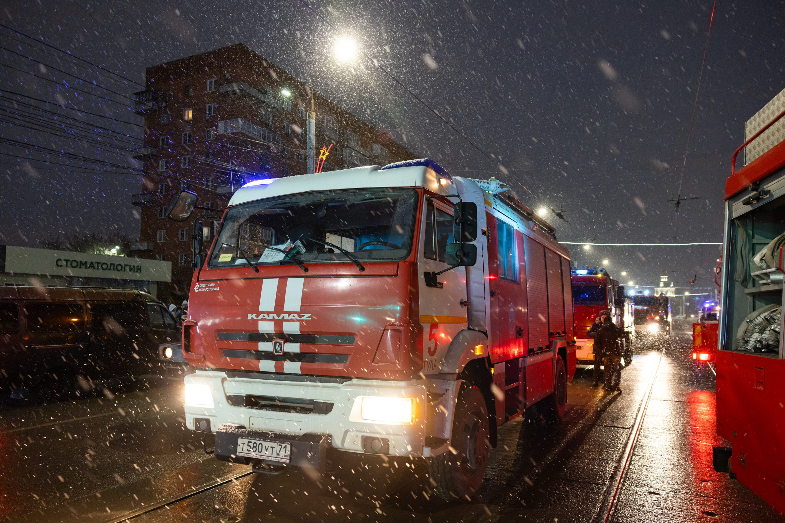 Пожар на ул. Советская 15 (13 января 2025). Репортажный фотограф Алексей Пирязев