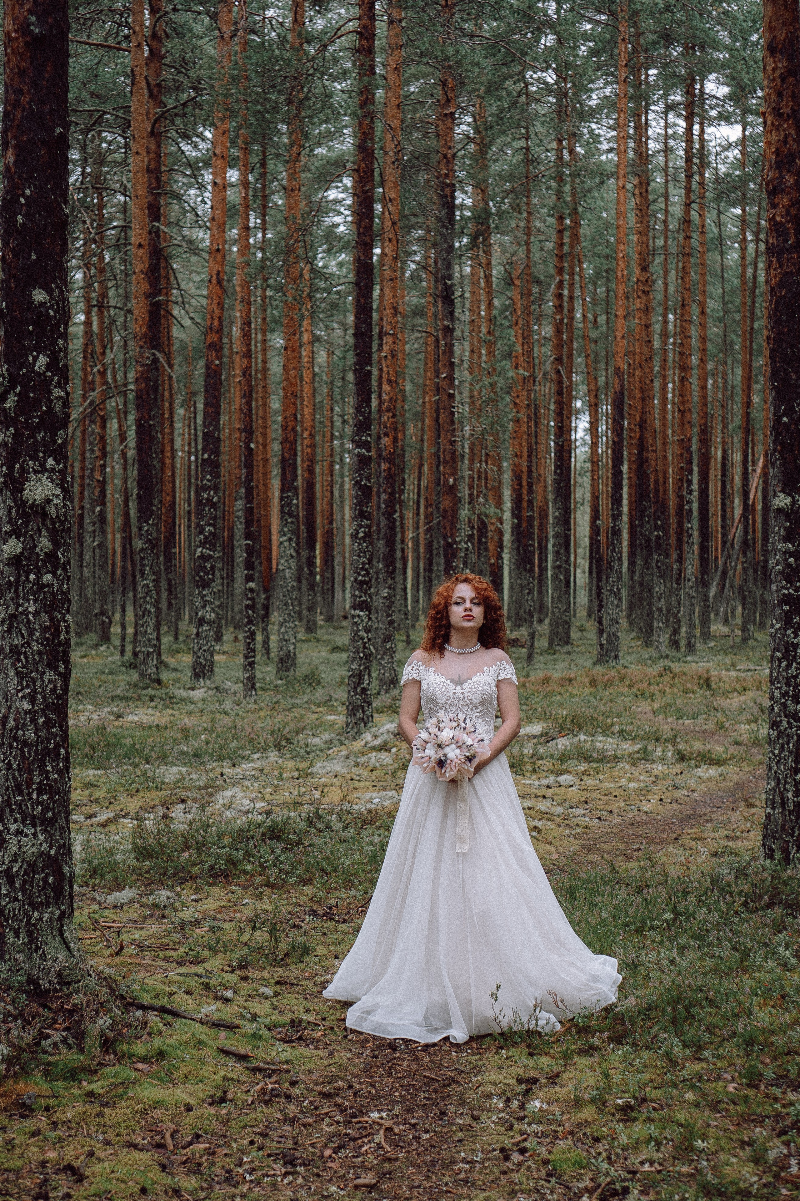 СВАДЕБНАЯ ФОТОСЕССИИЯ ПАРЫ В ГОРОДЕ ПРИОЗЕРСК В СОСНОВОМ ЛЕСУ И С ПИКАПОМ. Профессиональный фотограф, Санкт-Петербург — Виктория Богомолова