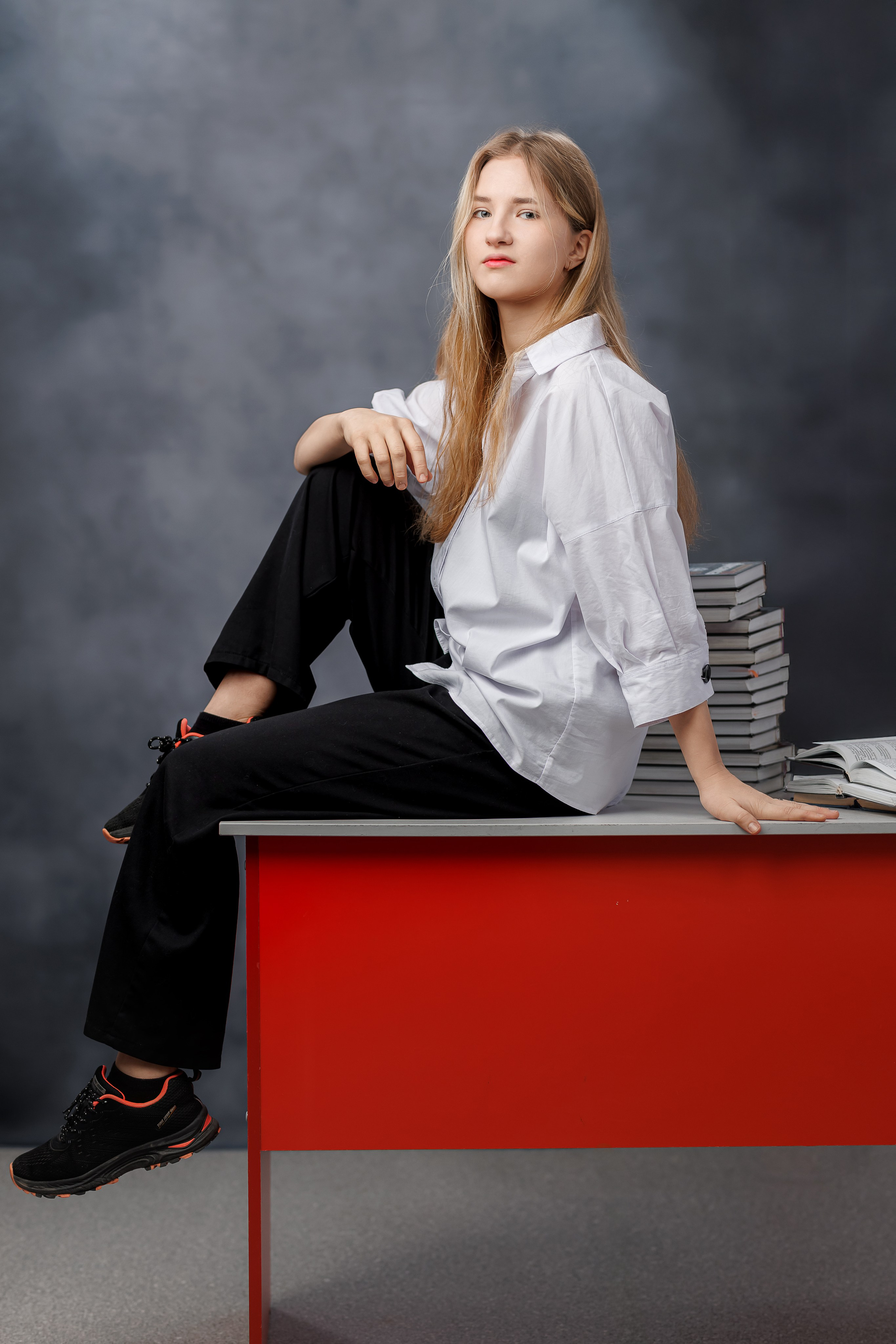 Портреты на однотонном фоне. Семейный и детский фотограф Комина Елена, Власиха, Одинцово