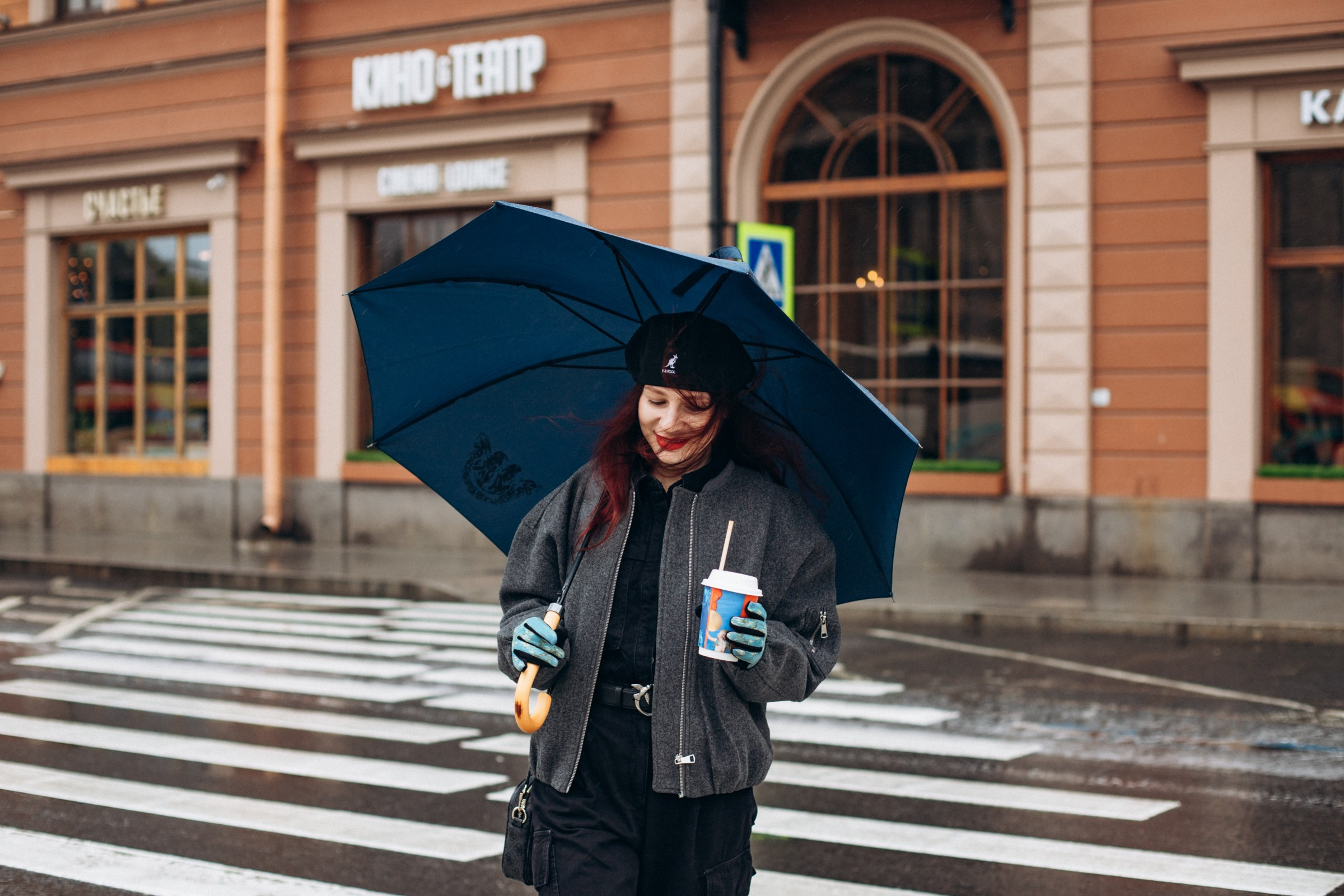 Людмила в мае. Фотопрогулка в Петербурге. Индивидуальный и семейный фотограф в Санкт-Петербурге
