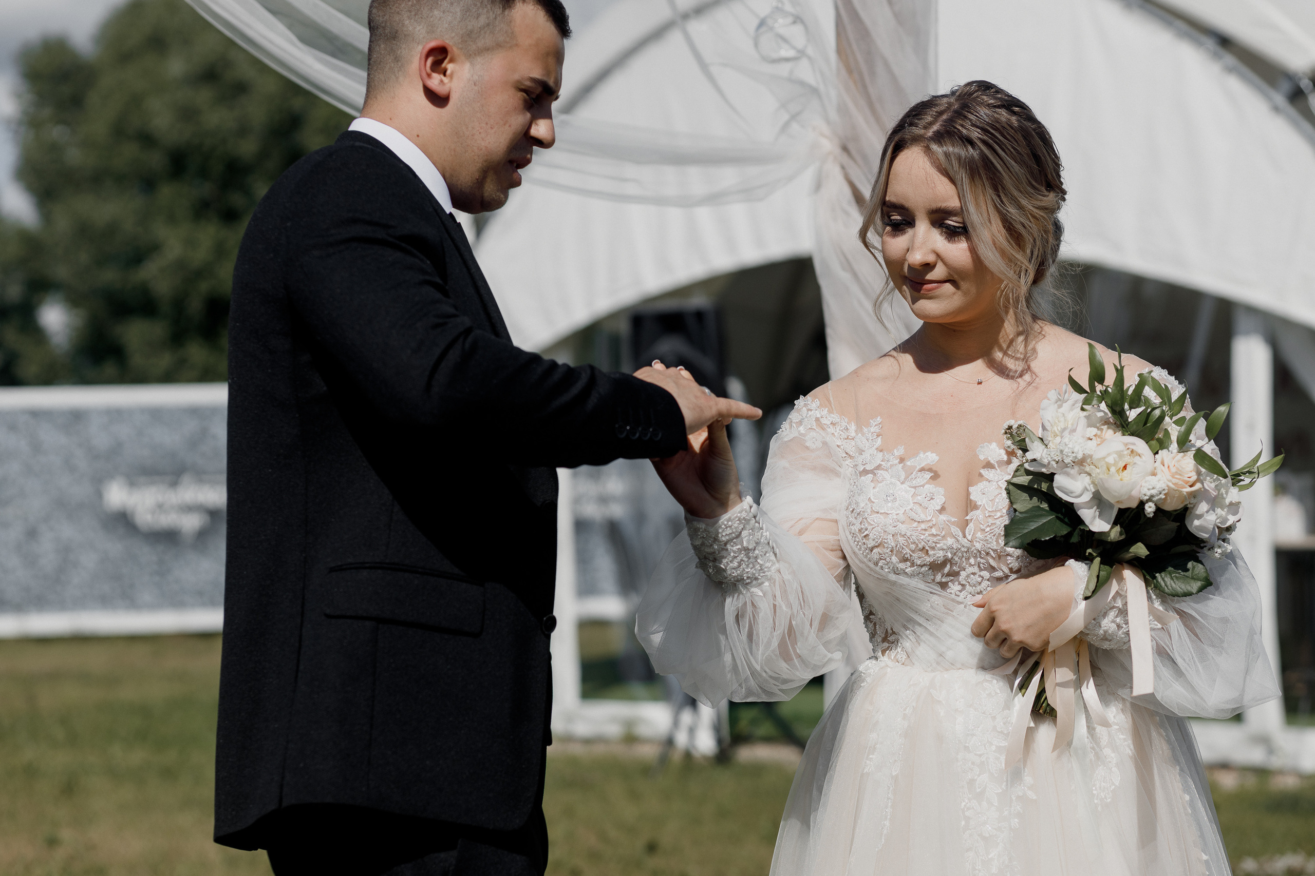 Love is about pleasing each other every day. Свадебный фотограф Дмитрий Воробьев Ярославль