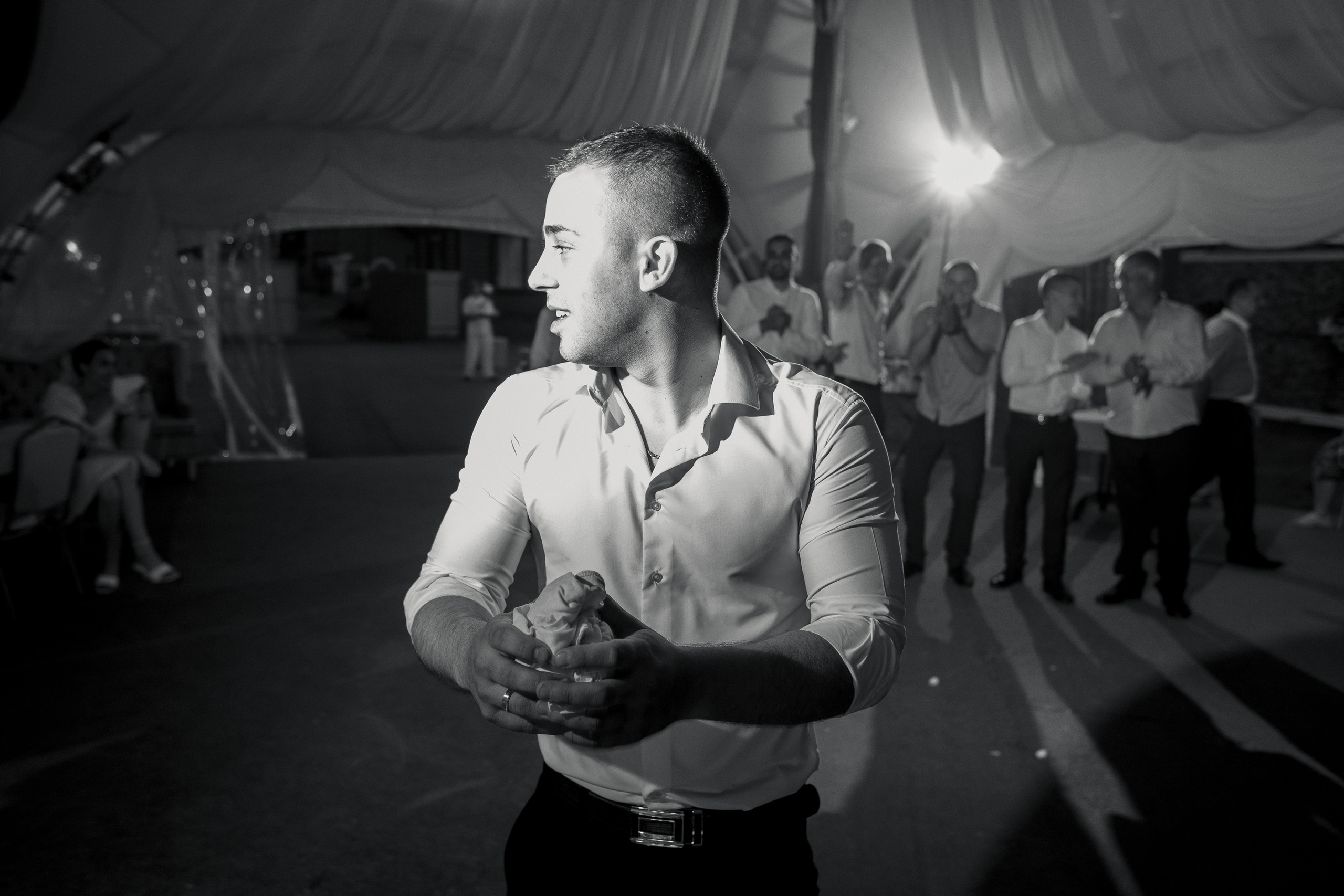 Love is about pleasing each other every day. Свадебный фотограф Дмитрий Воробьев Ярославль