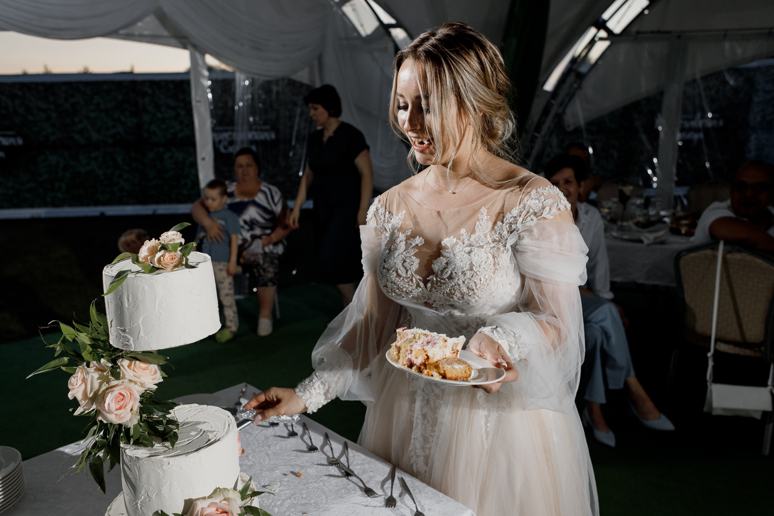 Love is about pleasing each other every day. Свадебный фотограф Дмитрий Воробьев Ярославль