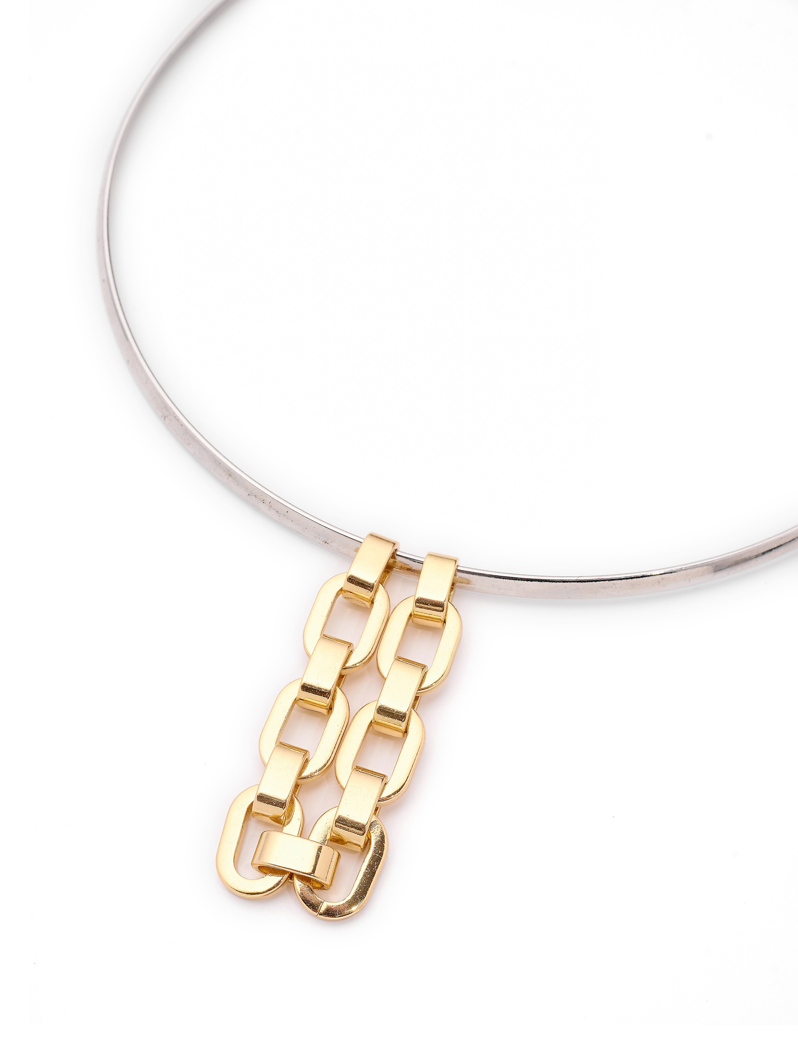 Съемка каталога для бижутерии. Контент фотограф для бизнеса и маркет-плейсов