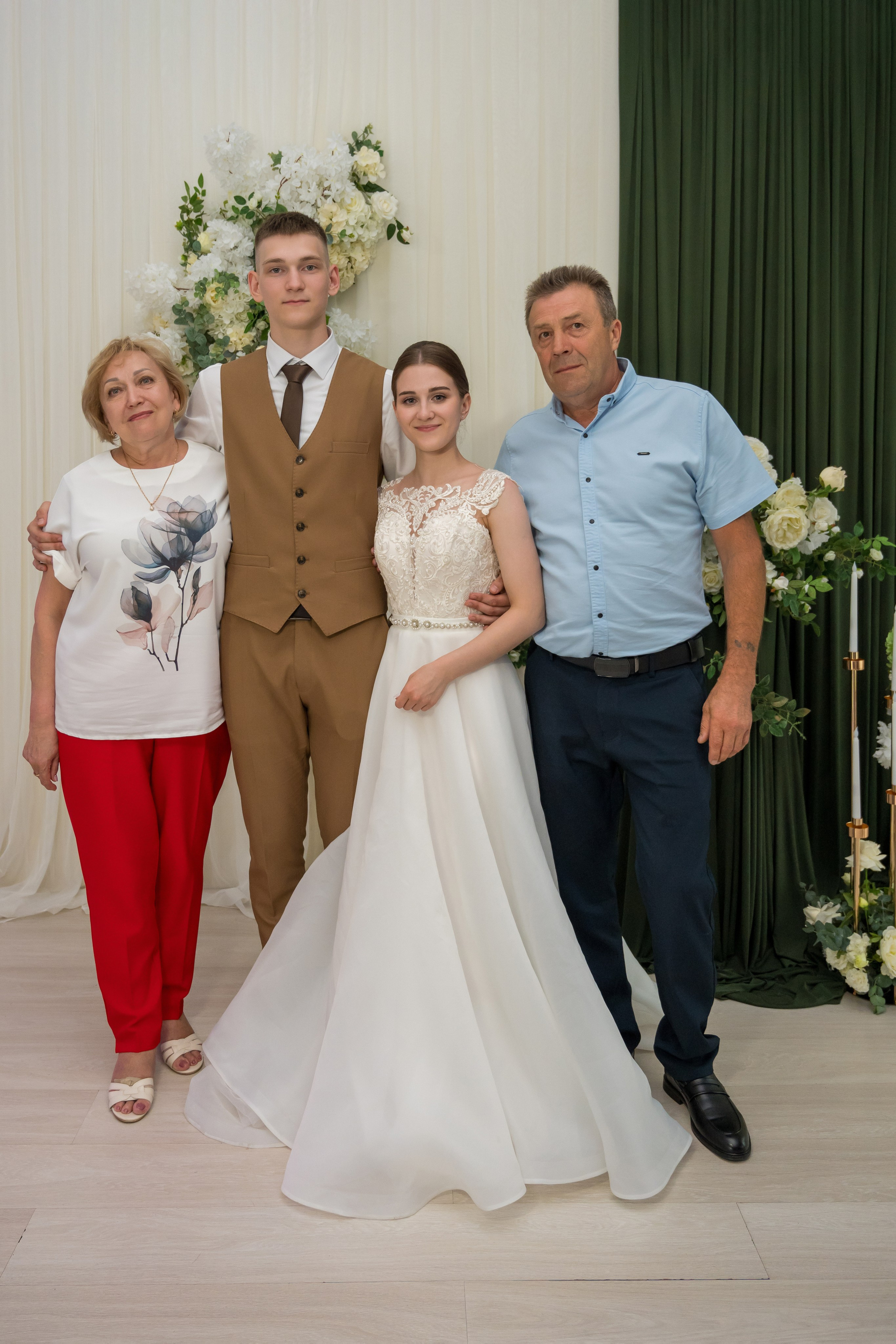 Данила & Олеся. Семейный и контент фотограф в Москве Alira