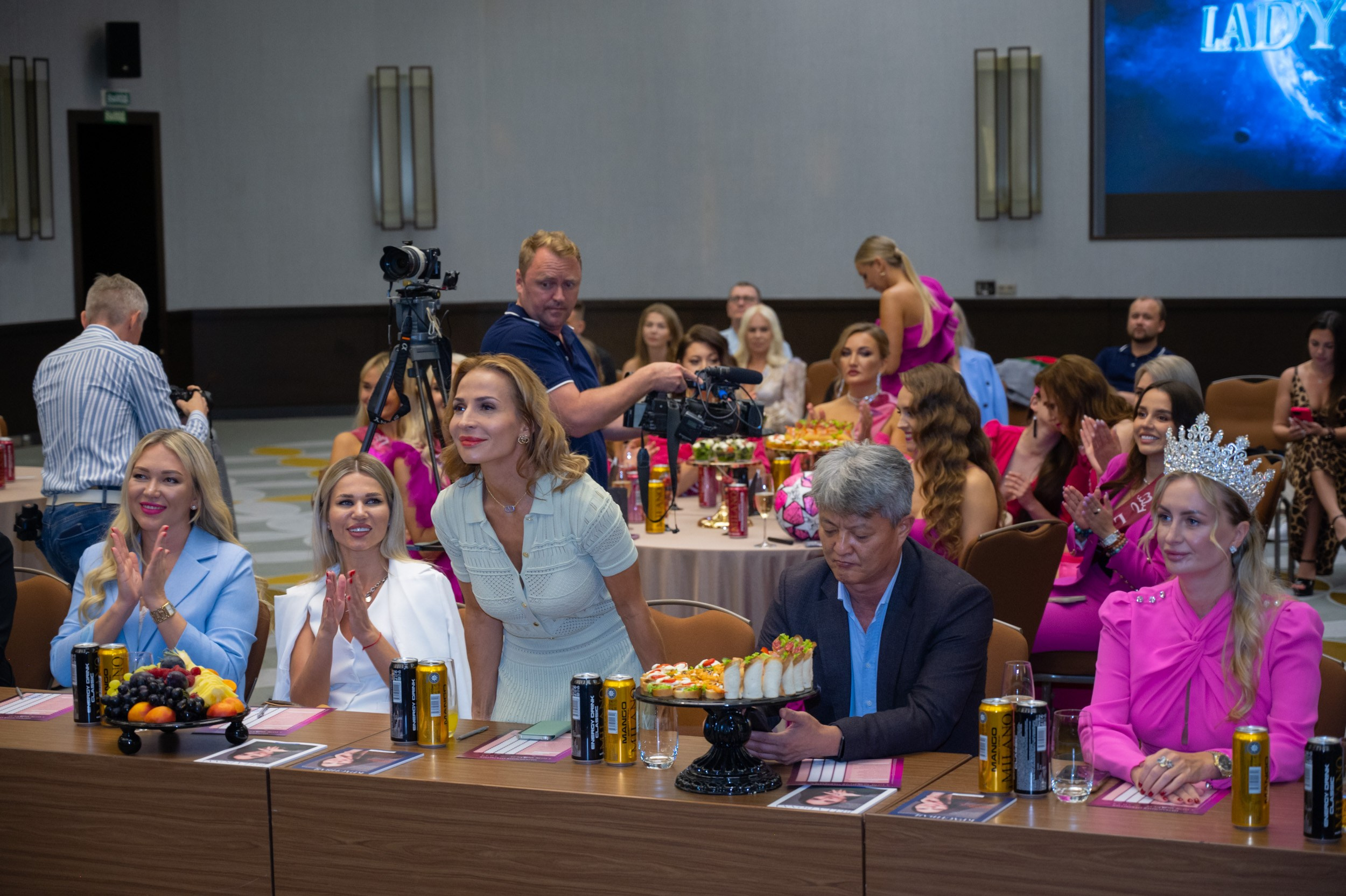 Церемония открытия Конкурса красоты «LADY WORLD» 2024. Фотографирую счастливых людей в Сочи