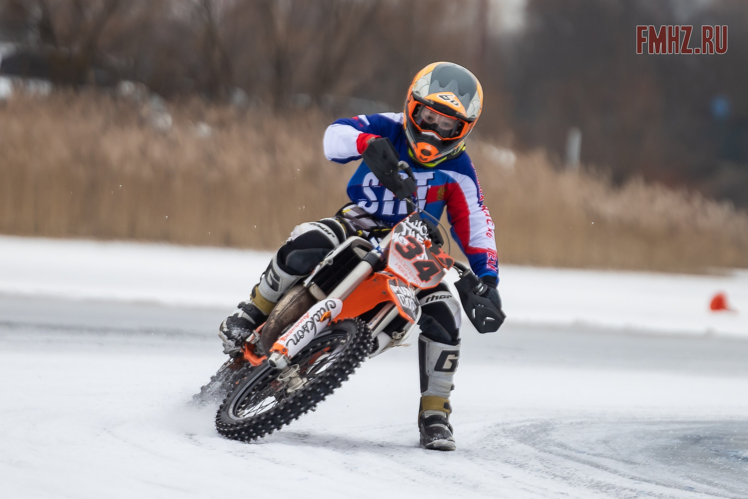 Первый этап Кубка МФР по мотокроссу на льду Большого Крылатского пруда в Москве. 8 февраля 2025 г. Фотограф Владимир Охрименко