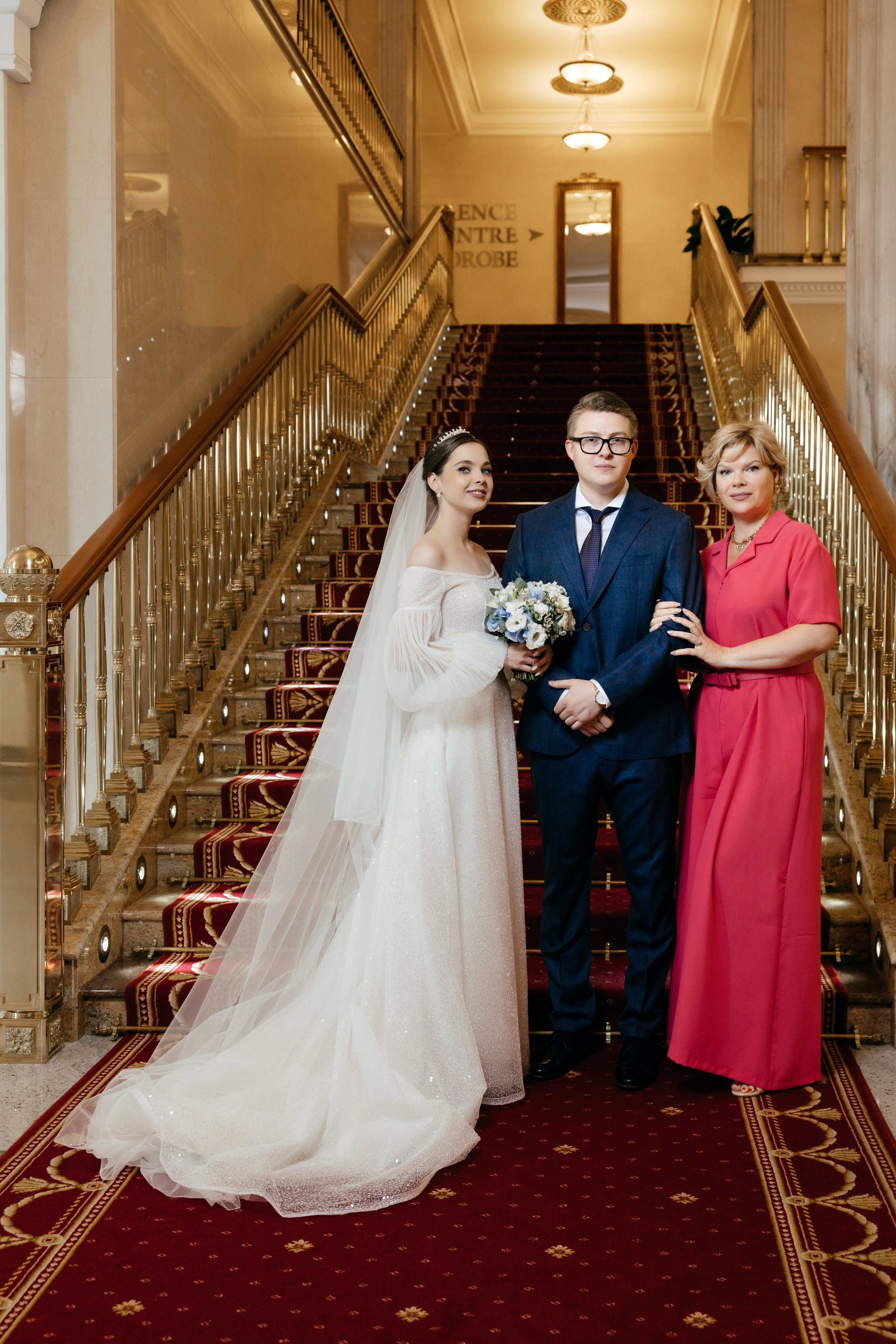 4 часа фотосессия и ЗАГС в Москве. Свадебный фотограф Катя Мухина | Москва