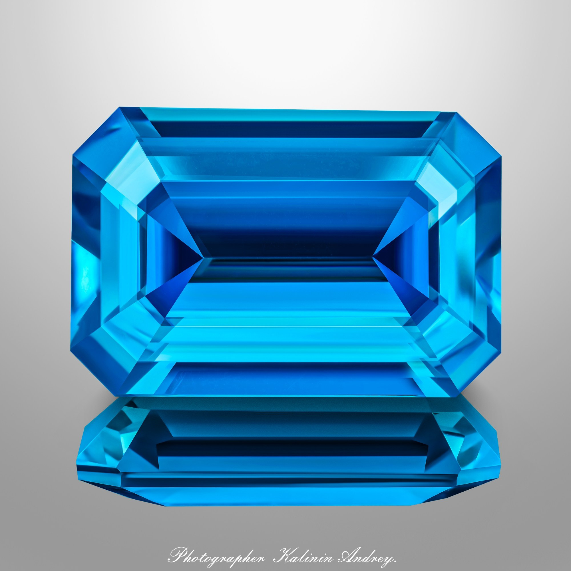 Фотографии в большом разрешении драгоценных камней на продажу купить тел +79 660 031 307. Высококачественная профессиональная рекламная фотосъёмка ювелирных украшений, драгоценных камней в Москве. Обучение, консультация