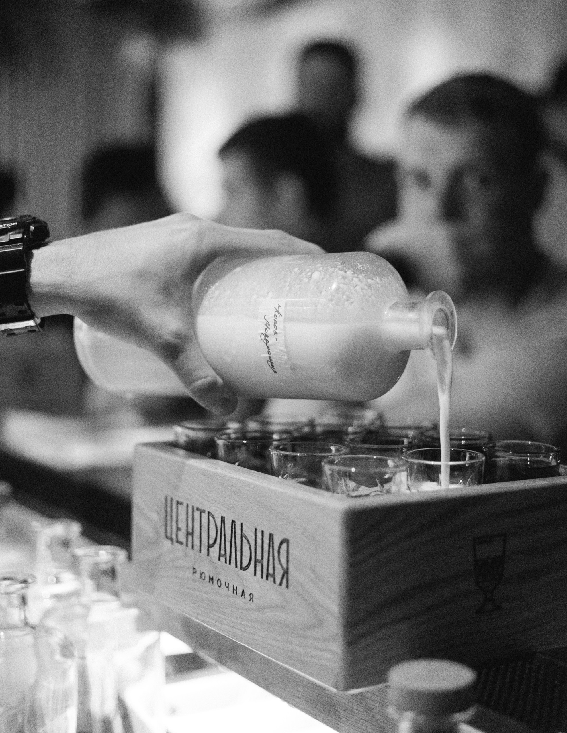 День рождения «Центральная рюмочная». Фотограф Артем Давыдов