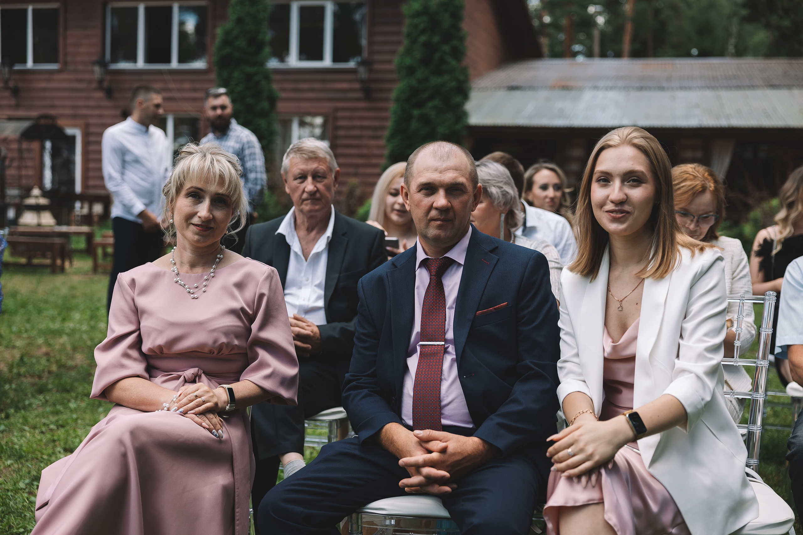 Свадебная фотосессия со сборами в отеле Artiland. Свадебный фотограф в Москве — Оскар Гелманов