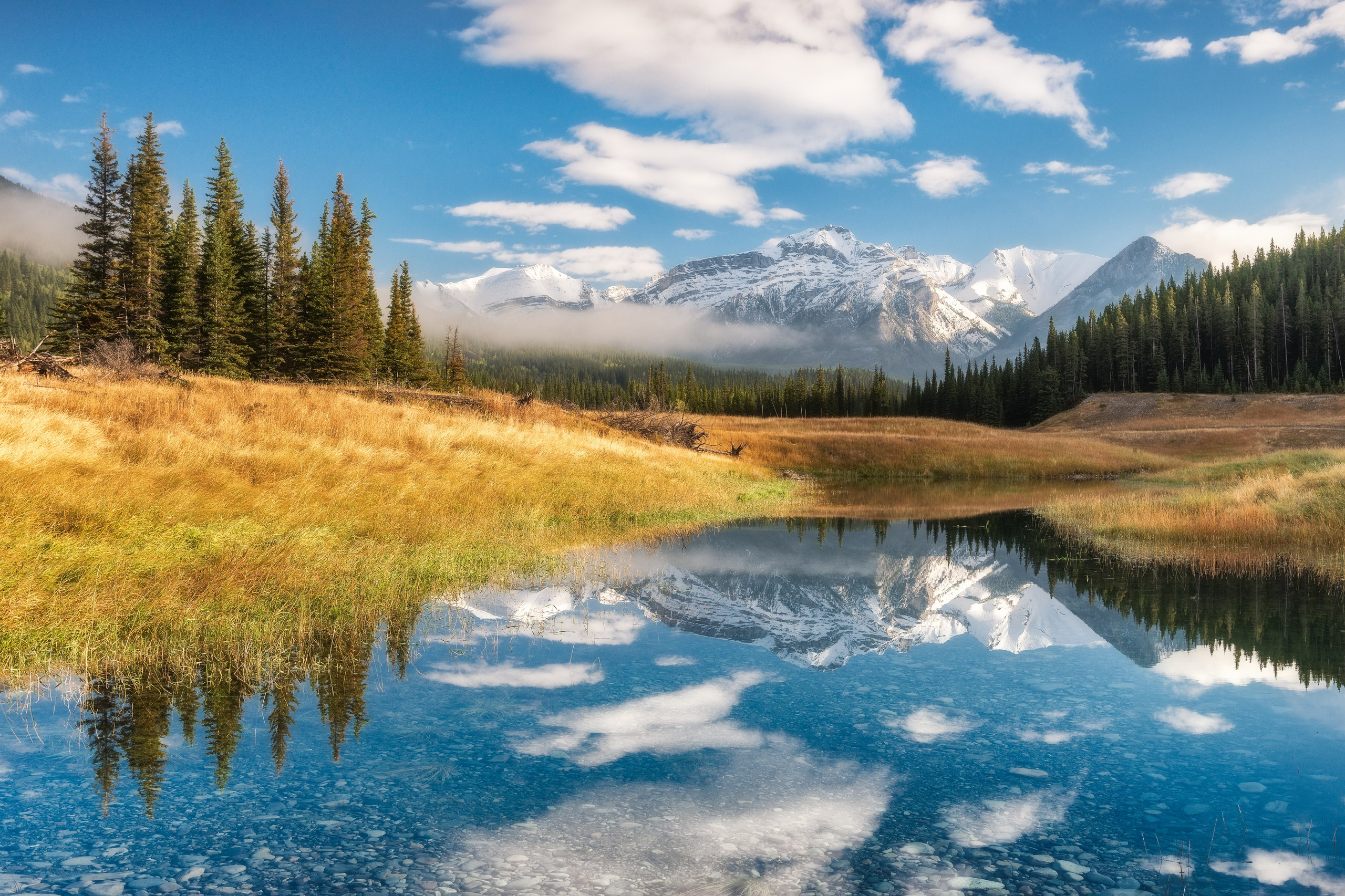 Скалистые горы в Канаде.