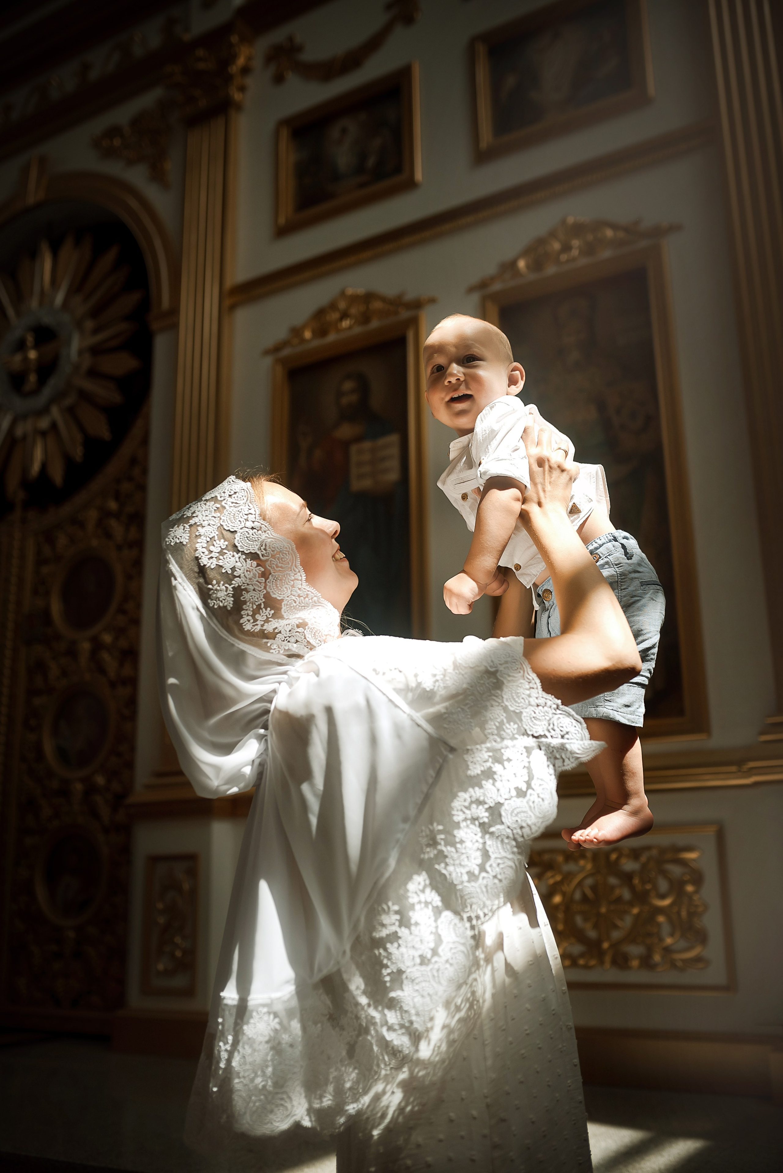 Крещение Дмитрияв Храме Иоанна Крондштатского. Семейный фотограф в Ростове-на-Дону Татьяна Литвинова