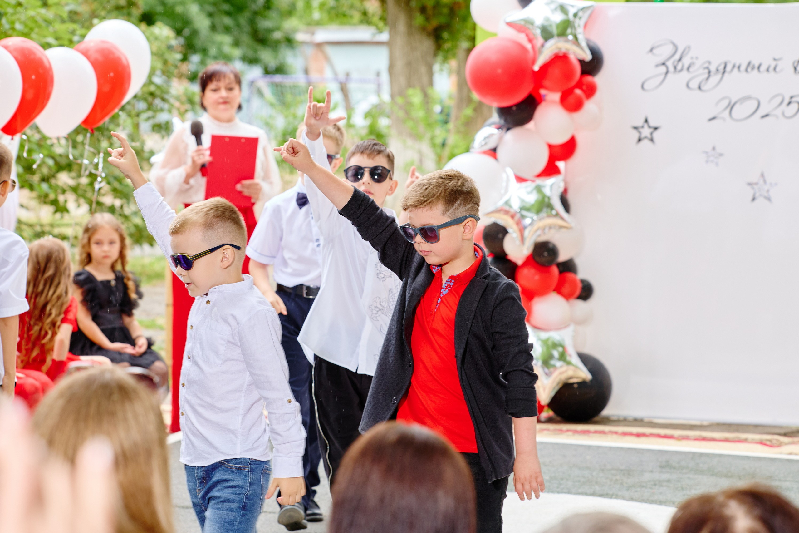 Выпускной 45 сад. Фотограф Выпускные альбомы Таганрог Сергей Коробченко