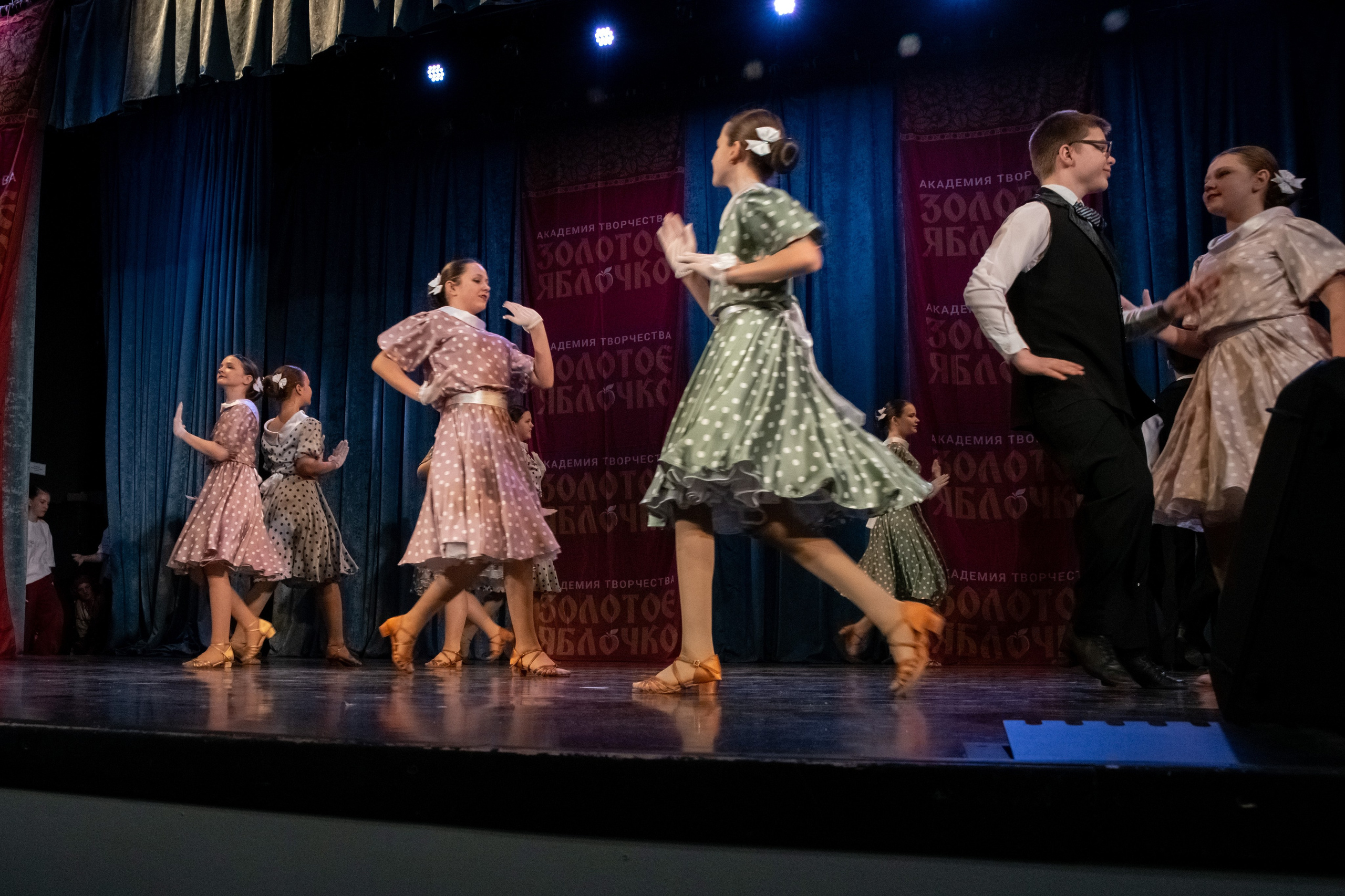 7 декабря, г. Выборг. Золотое яблочко