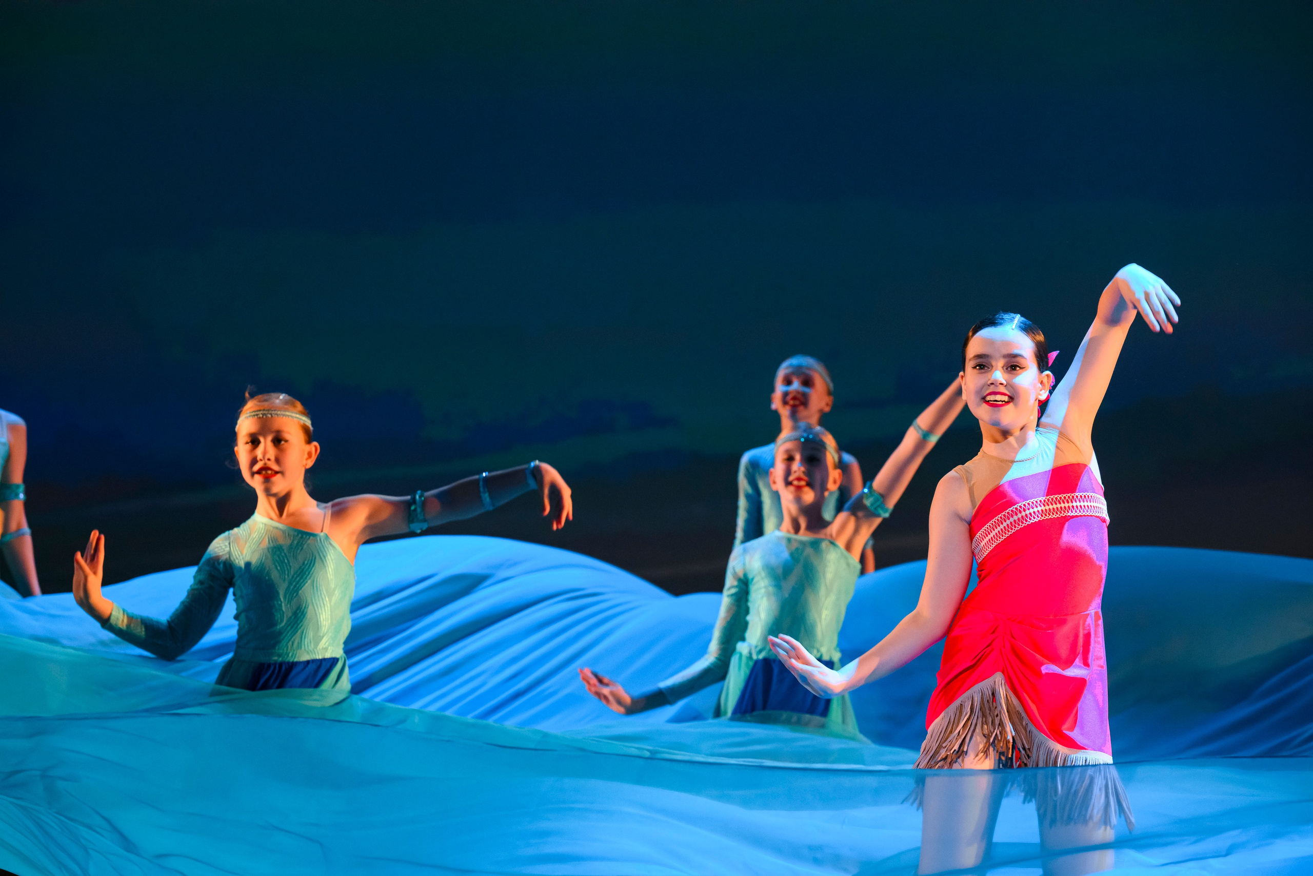 23 апреля, часть 1, БКЗ Октябрьский, г. Санкт-Петербург. Золотое яблочко