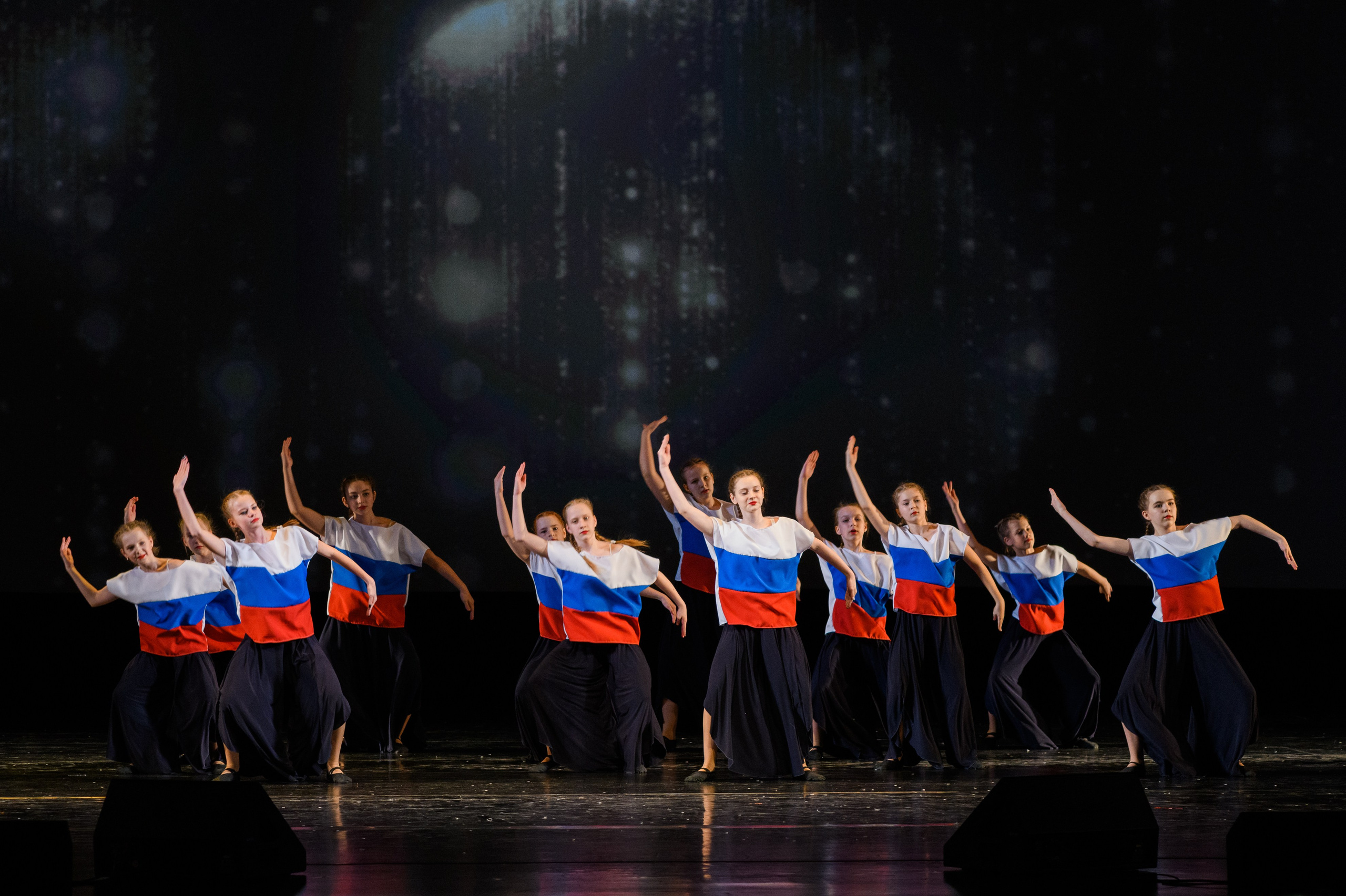 23 апреля, часть 2, БКЗ Октябрьский, г. Санкт-Петербург. Золотое яблочко