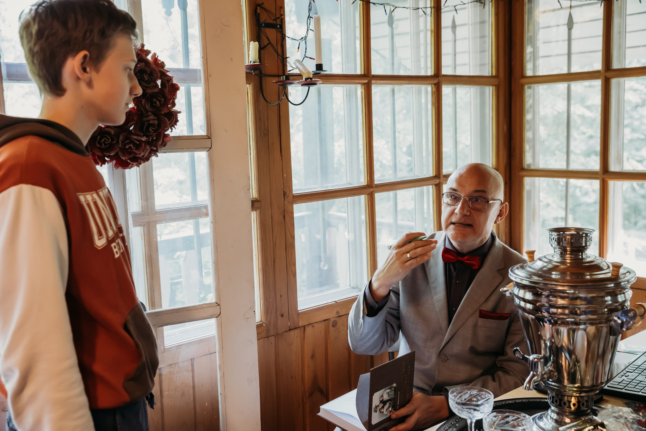 Родные люди «На дачу к Дмитрию Абрикосову». Леся Гаранина. Семейный фотограф/видеограф Москва и область
