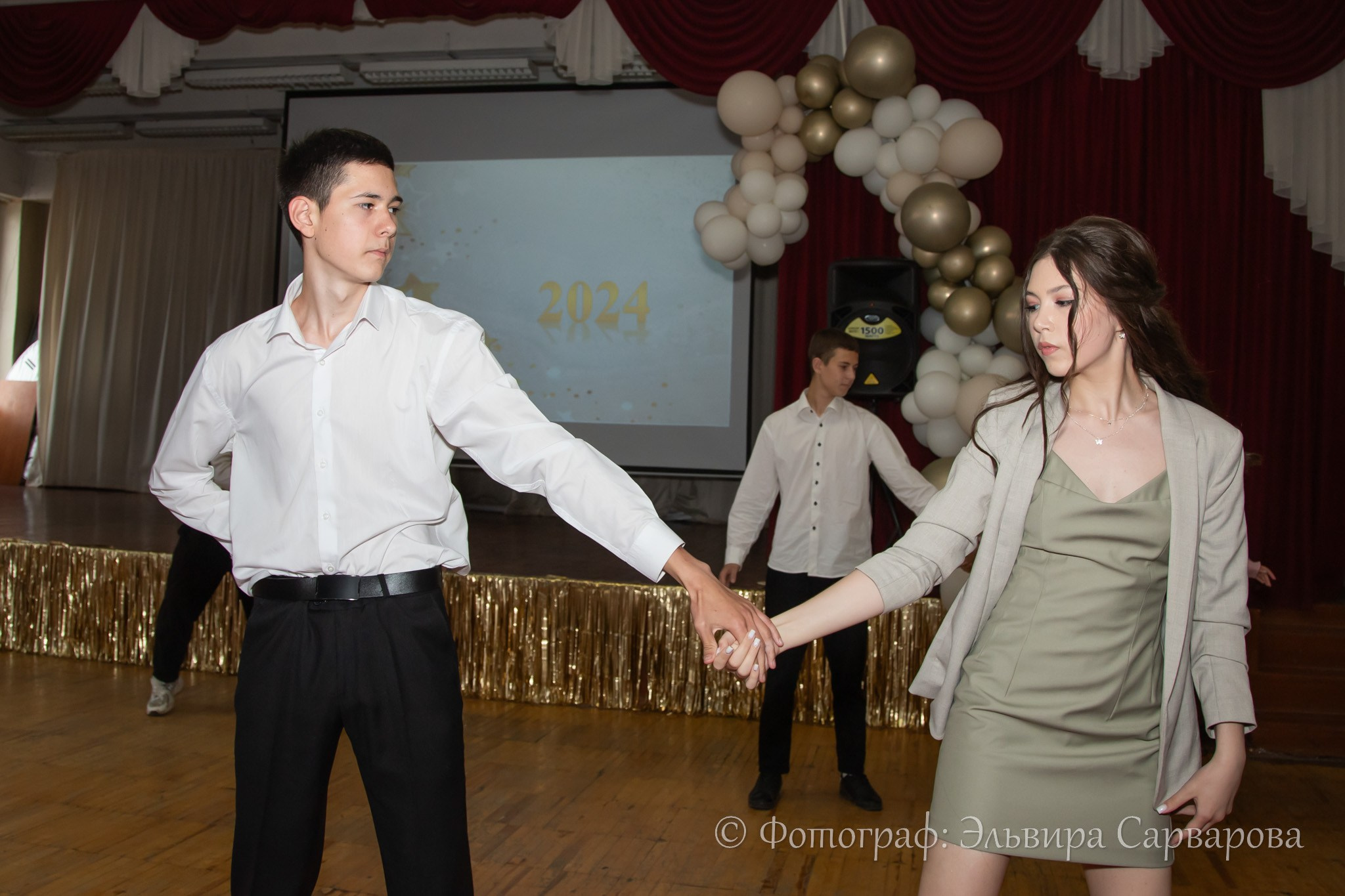 Вручение аттестатов 9 класс. Репортажный Фотограф