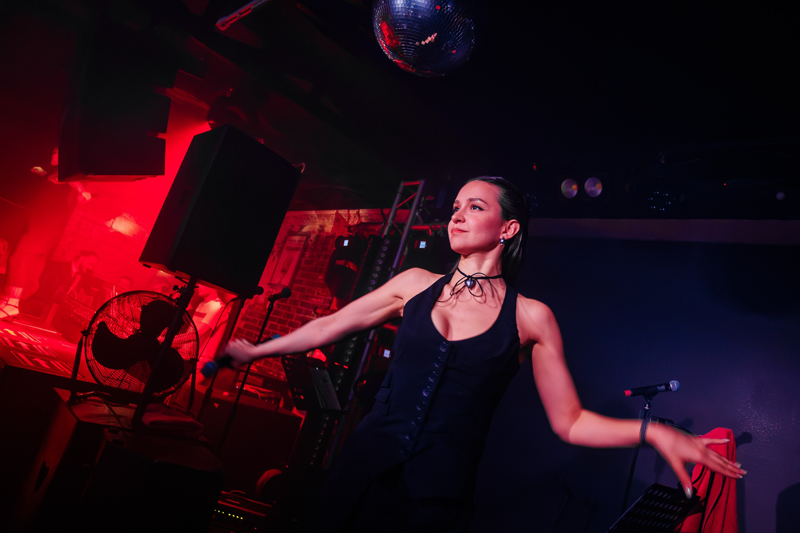 «Лёша СВИК"_Чайка на пляже_Ялта_04.07.2025 г. Аминов Руслан | Фотограф