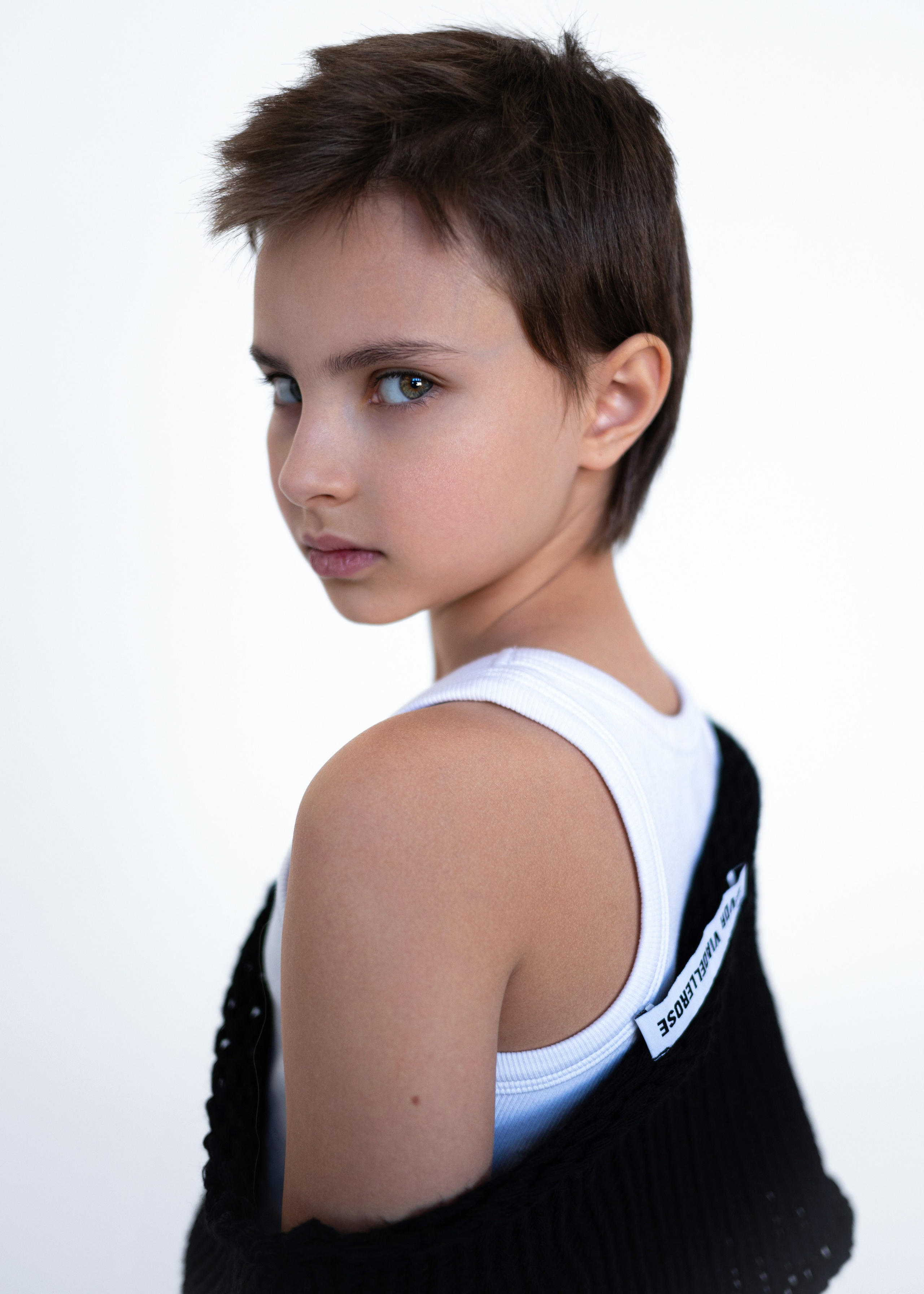 Mi. Фотограф Москва Виктория Вишневская актерское / модельное портфолио