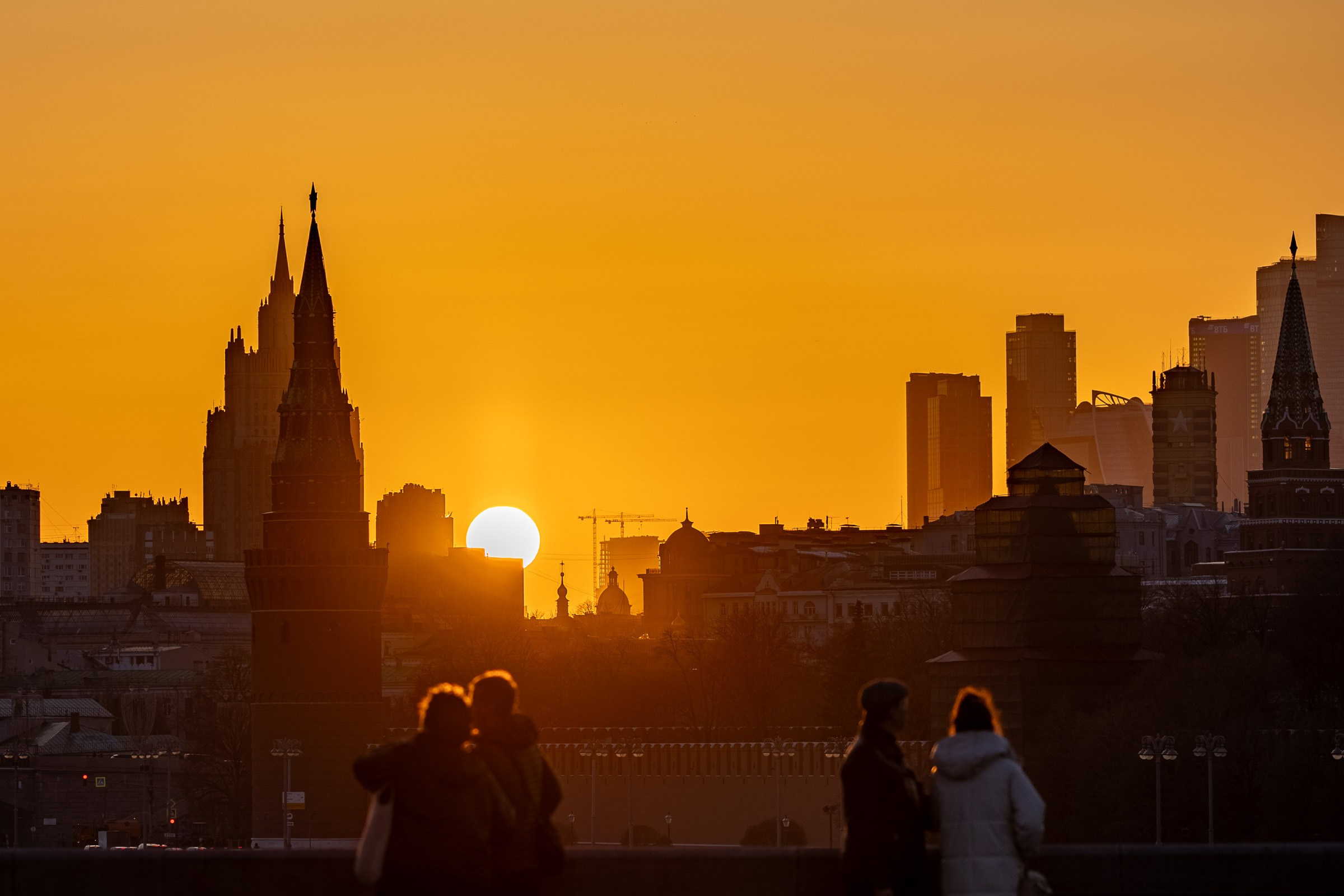 Города. Евгений Селезнёв — фотограф