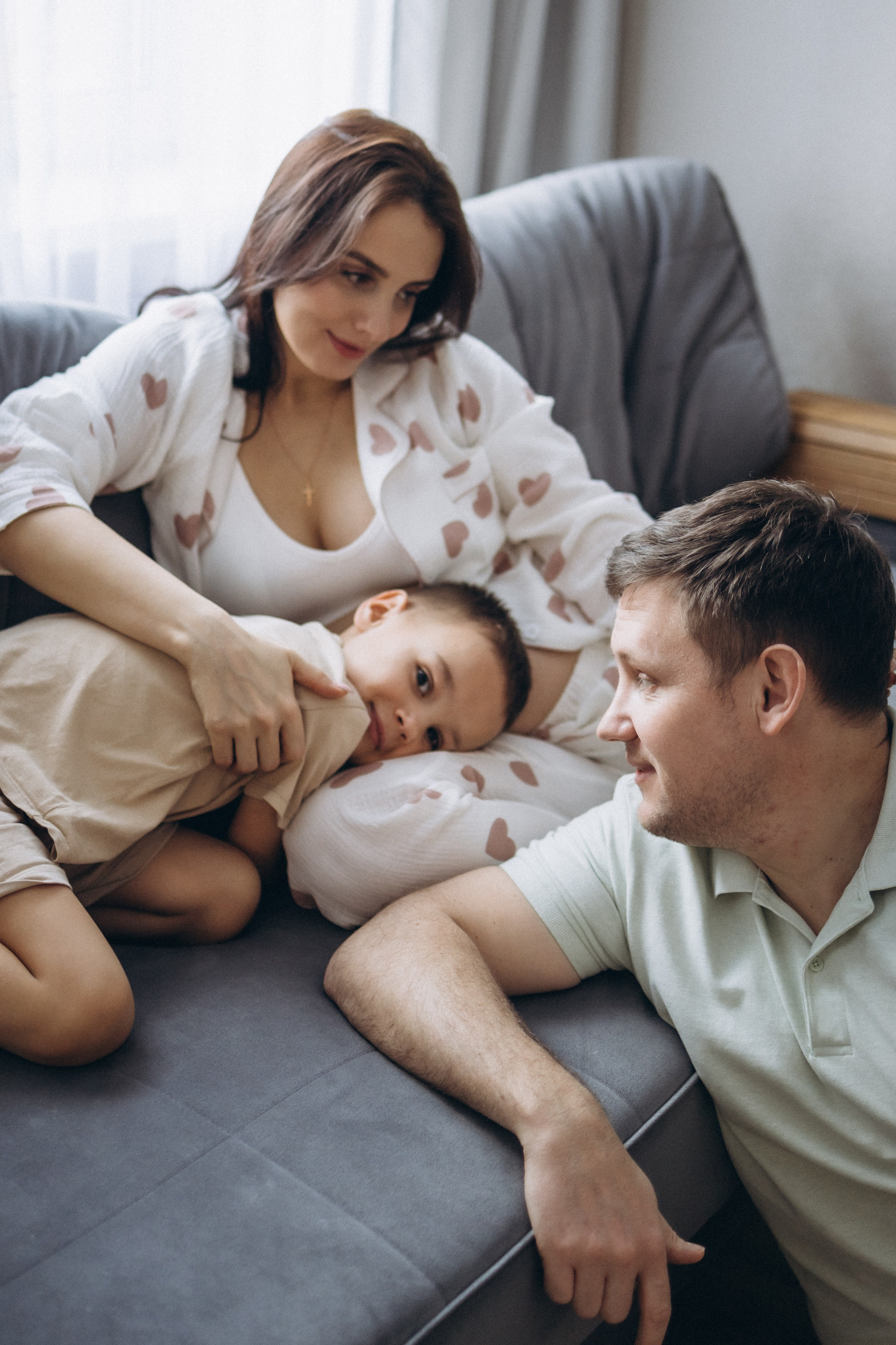 Домашняя семейная фотосессия (15.02.2025) г. Обнинск (Калужская обл.). Надежда Стар семейный и церковный фотограф в Жукове и Калужской области