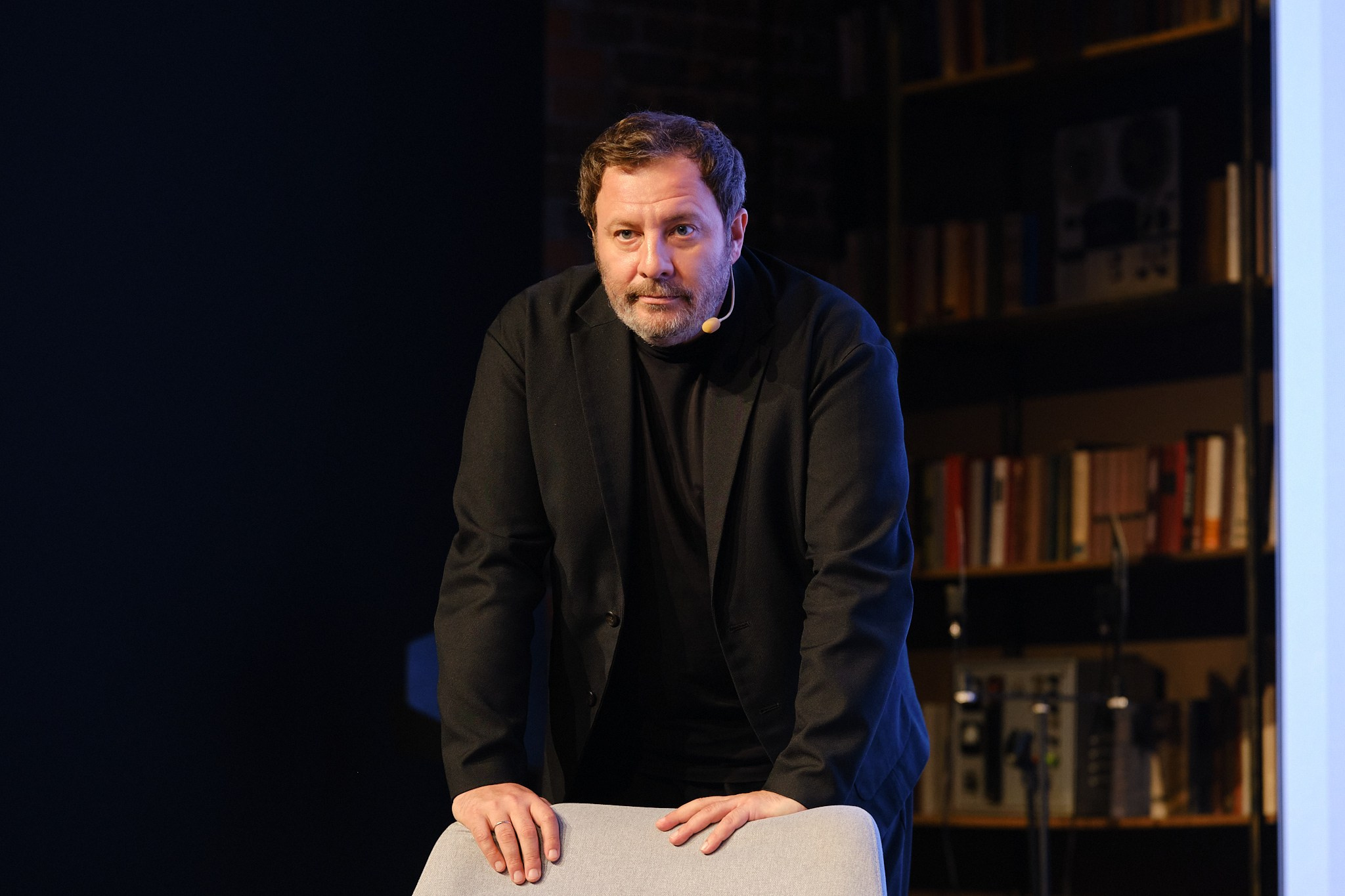 ЧТИВО х Точка Банк «ЭКОНОМИКА ВРЕМЕНИ» (©ЧТИВО). Профессиональный фотограф в Москве Павел Жданов