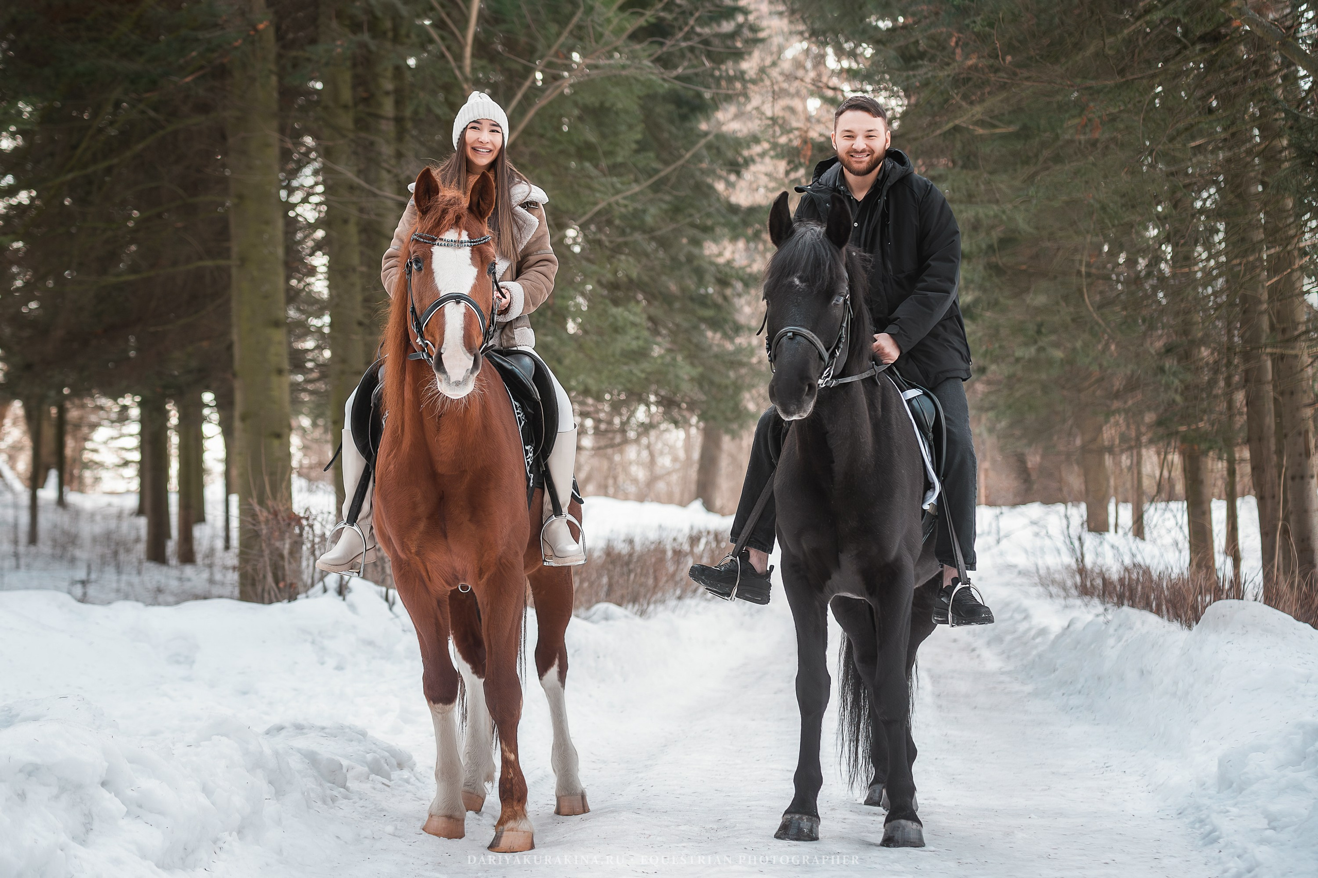 Большая семейная фотосессия в Усадьбе Быково. Конный фотограф Куракина Дарья • Фотосессии с лошадьми