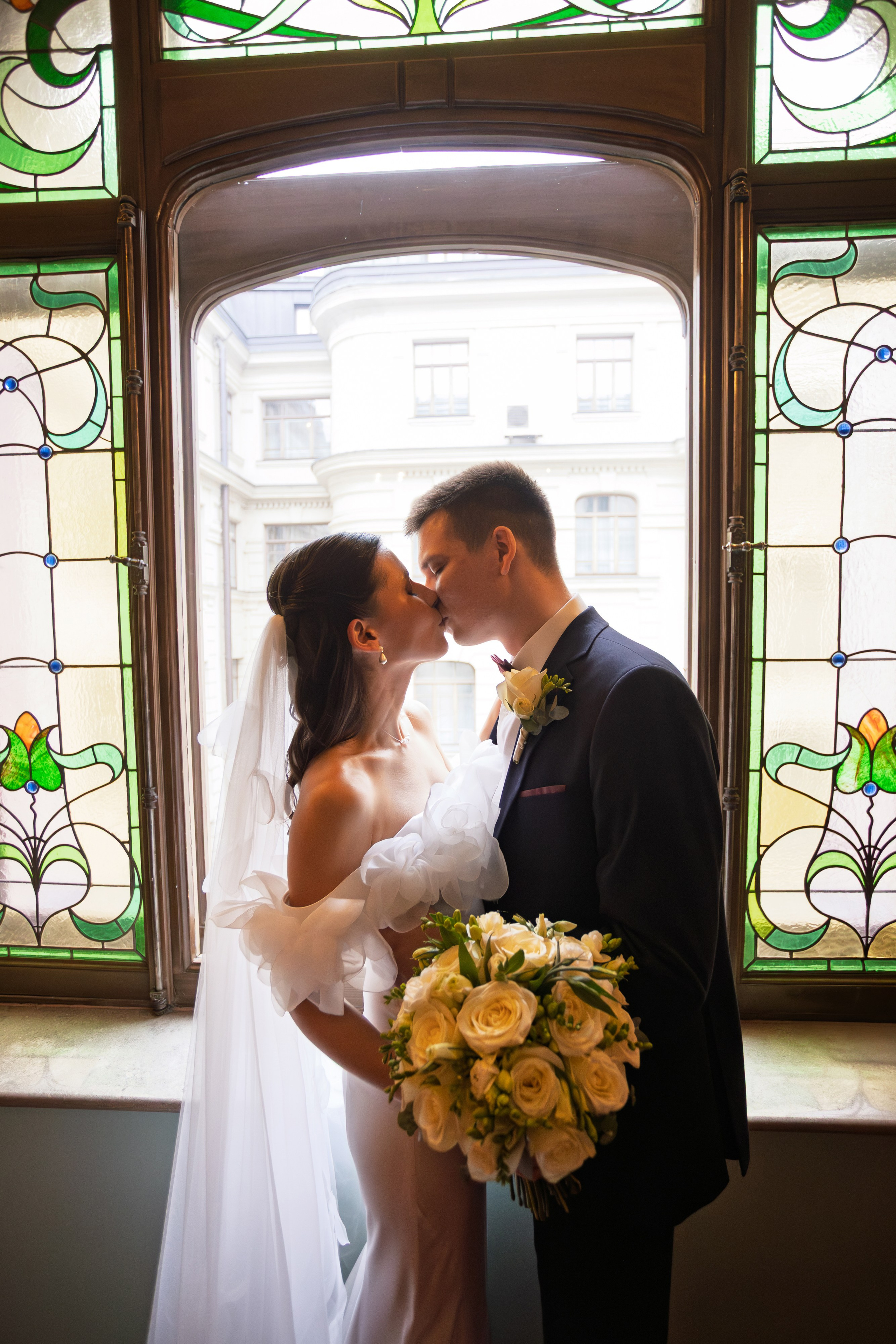 Свадебная фотосессия и сборы в гостинице Националь. Свадебный фотограф Москва и МО Сергей Киржаев