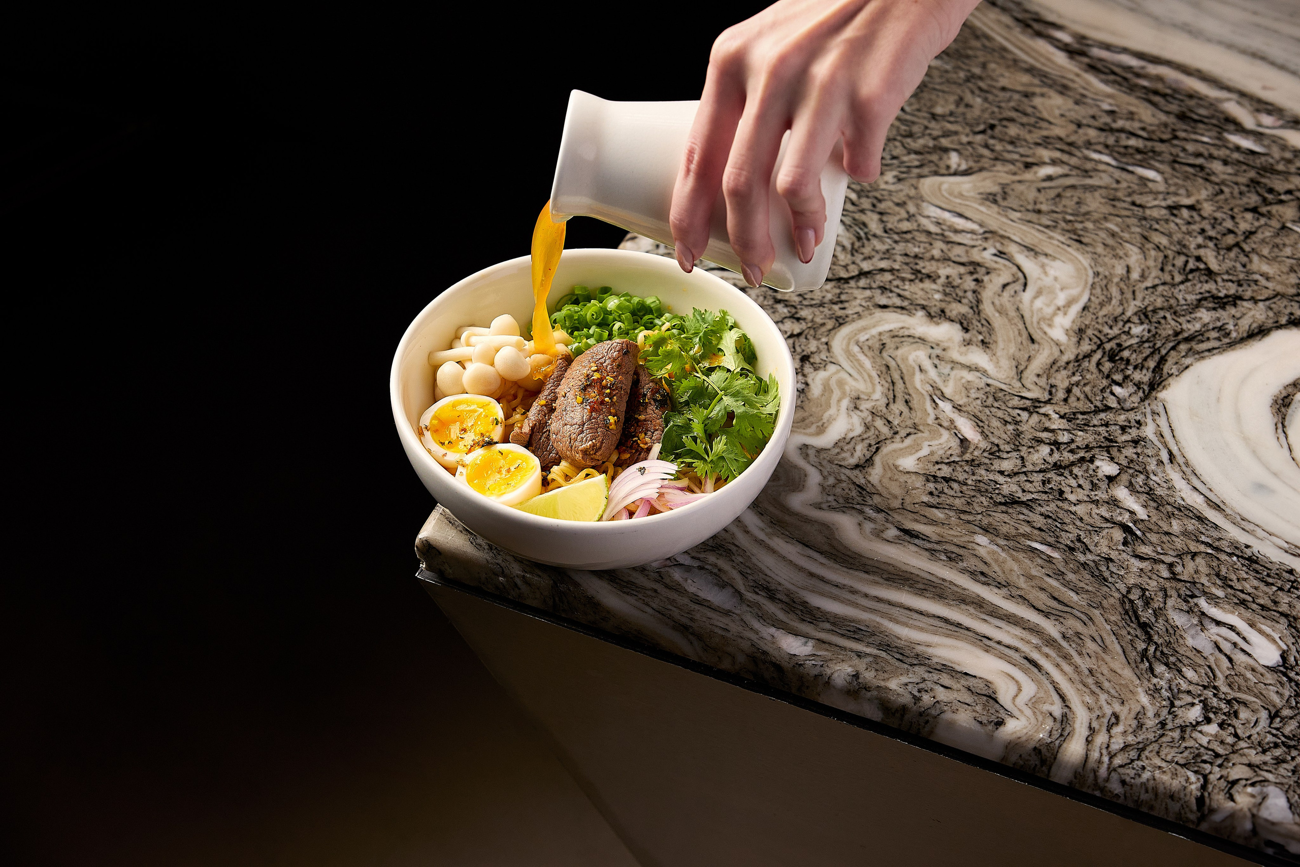 Hookah Place Dishes. Evgeny Yatsenko — Photographer in Dubai