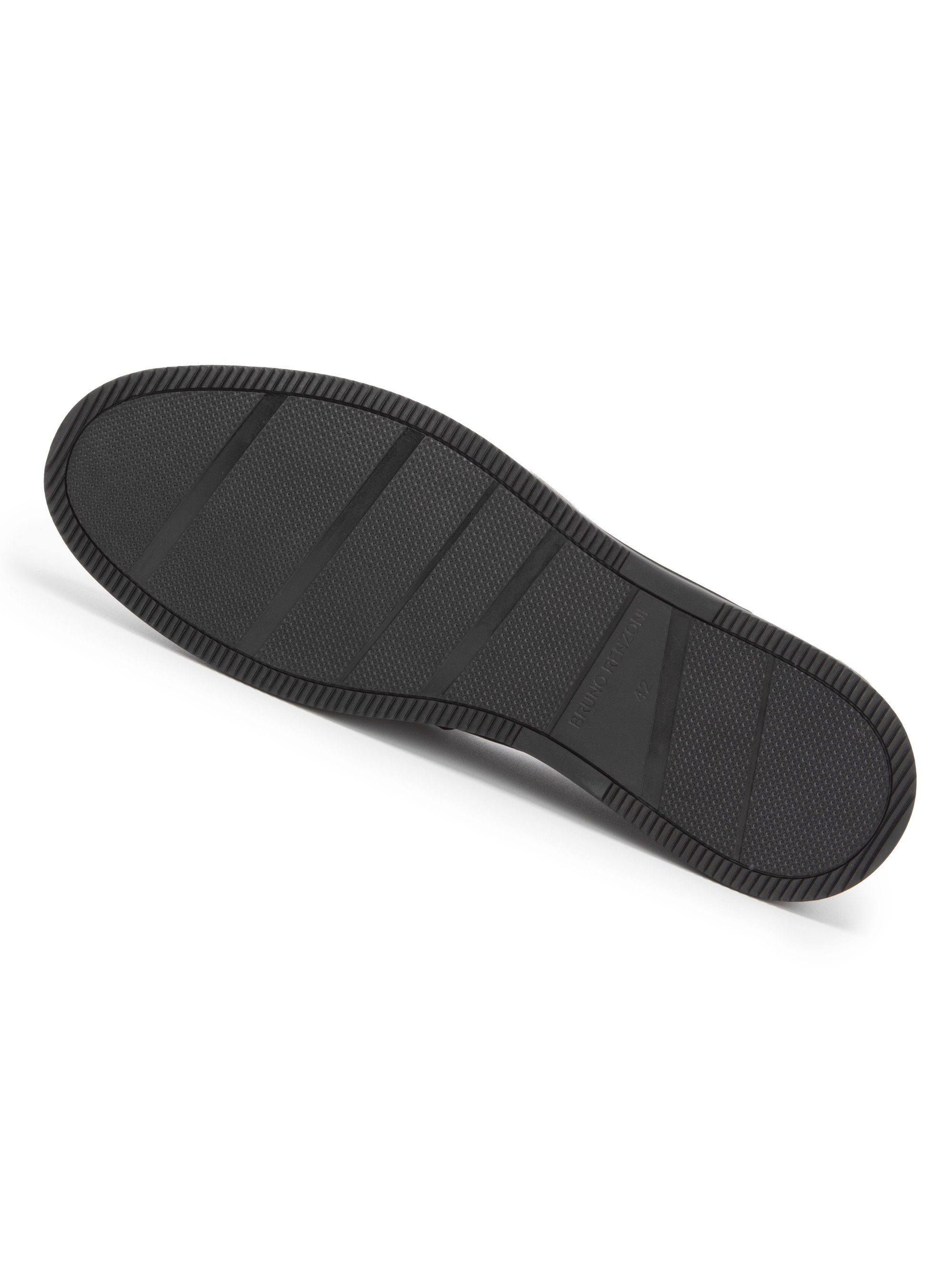 Каталожная фотография обуви. Фотограф в Москве Егор Гончаров