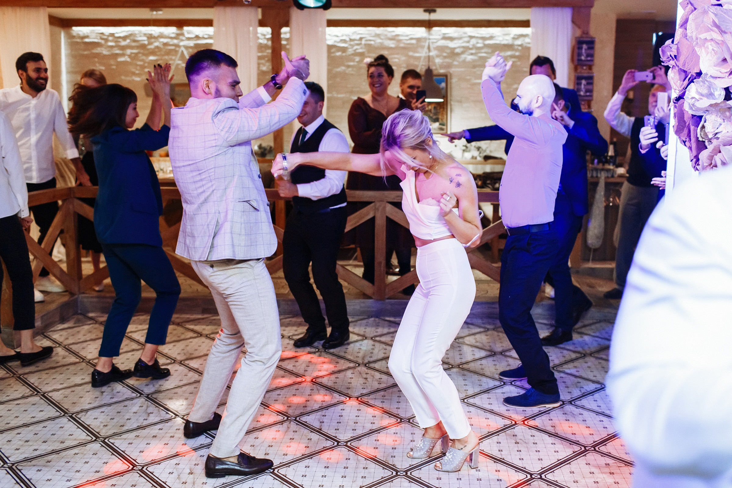 Свадьба в Петергофе. Свадебный фотограф в Санкт-Петербурге и Петергофе Андрей Заяц