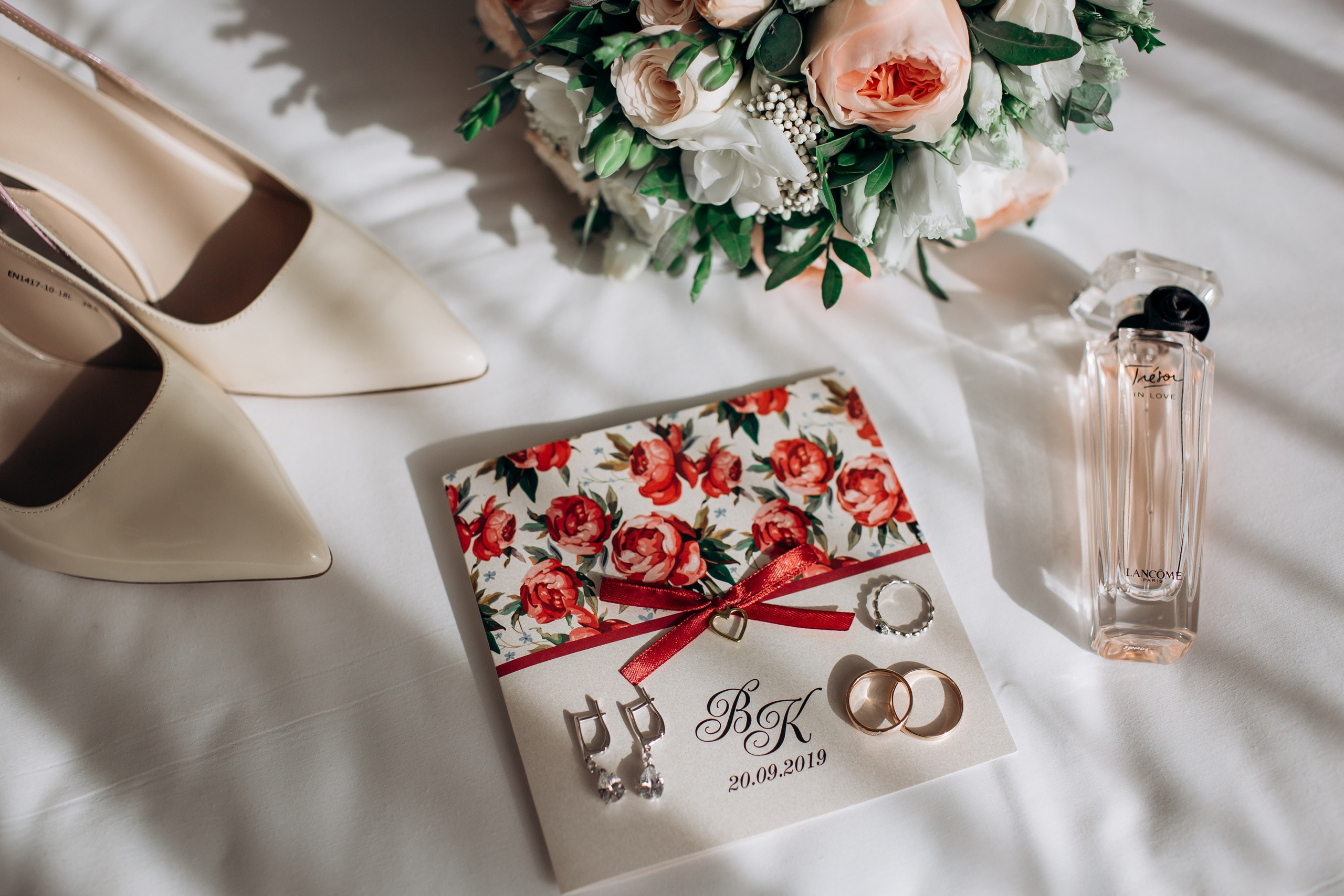 Свадебная фотосессия в Петергофе. Свадебный фотограф в Санкт-Петербурге и Петергофе Андрей Заяц