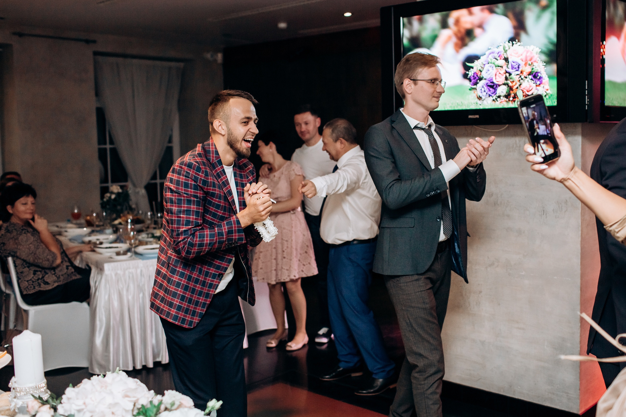 Свадебная фотосессия в Петергофе. Свадебный фотограф в Санкт-Петербурге и Петергофе Андрей Заяц