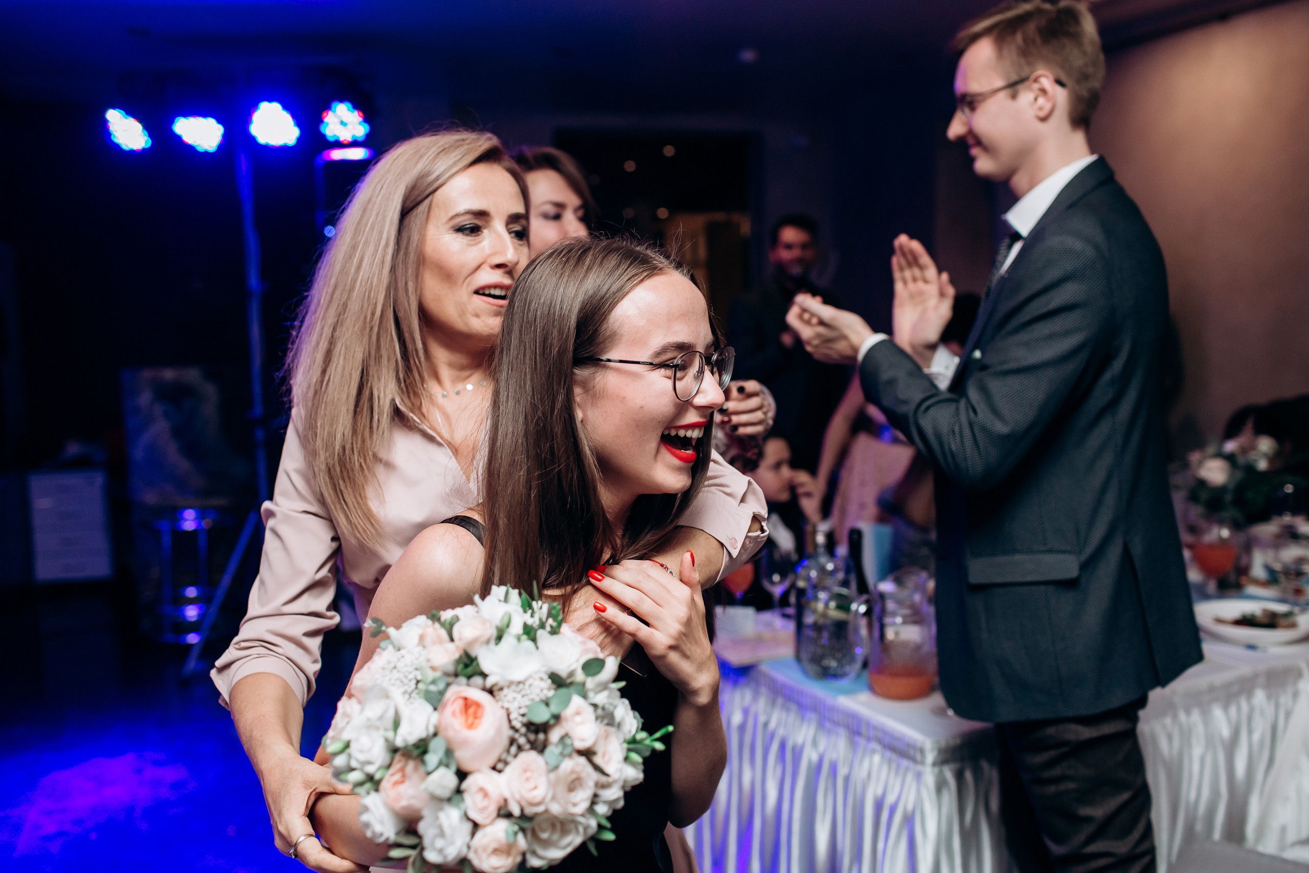 Свадебная фотосессия в Петергофе. Свадебный фотограф в Санкт-Петербурге и Петергофе Андрей Заяц