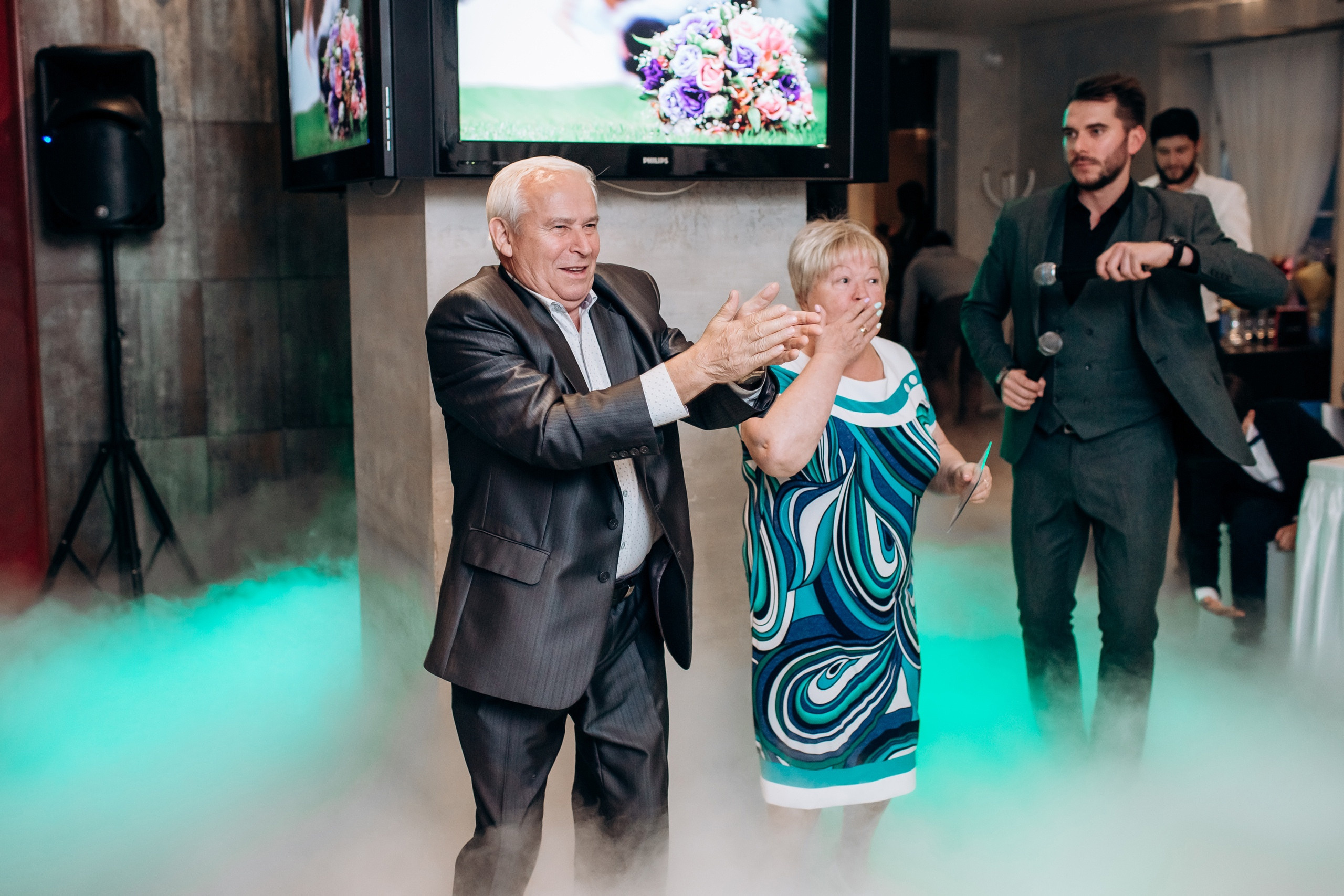 Свадебная фотосессия в Петергофе. Свадебный фотограф в Санкт-Петербурге и Петергофе Андрей Заяц