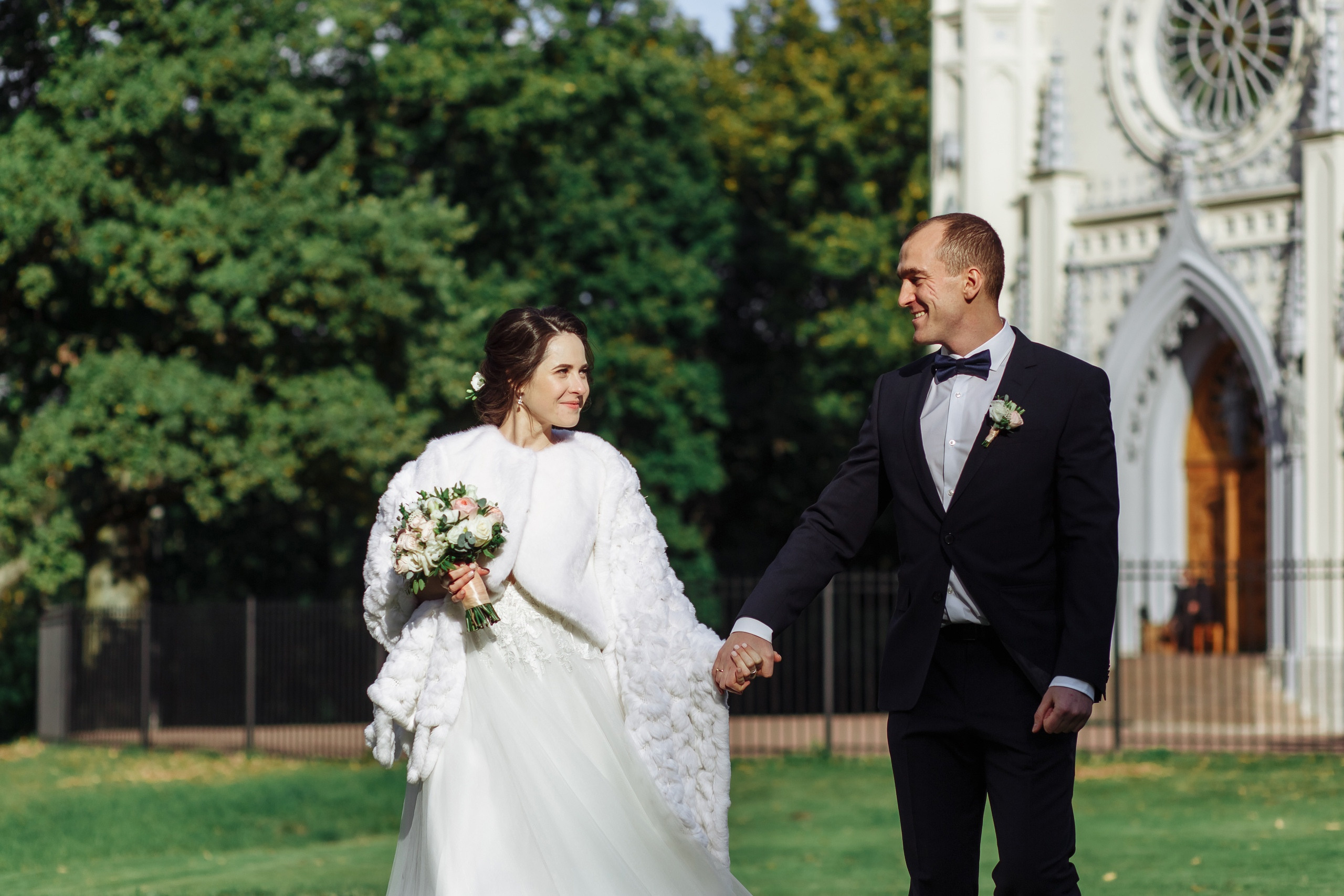 Свадебная фотосессия в Петергофе. Свадебный фотограф в Санкт-Петербурге и Петергофе Андрей Заяц