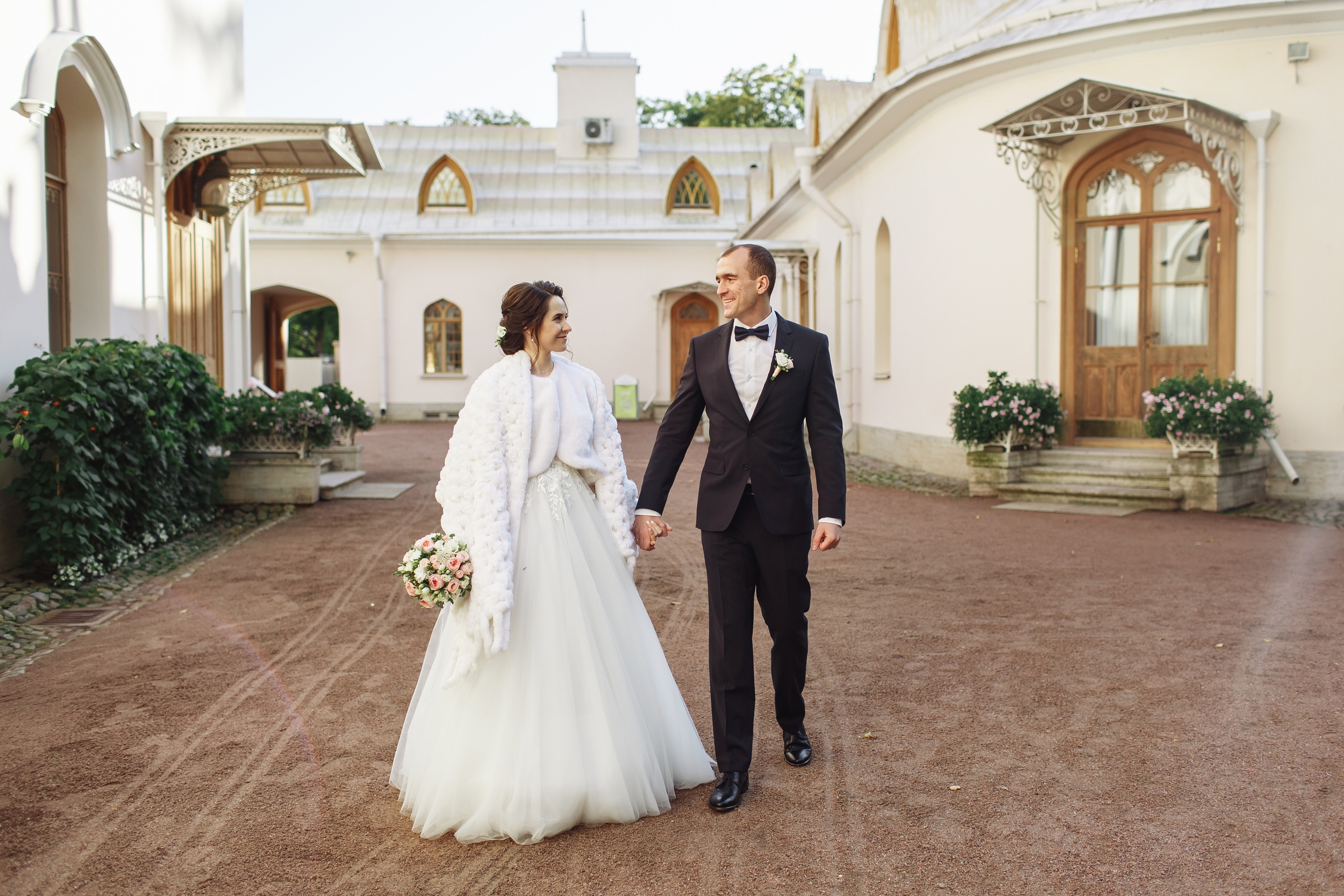 Свадебная фотосессия в Петергофе. Свадебный фотограф в Санкт-Петербурге и Петергофе Андрей Заяц