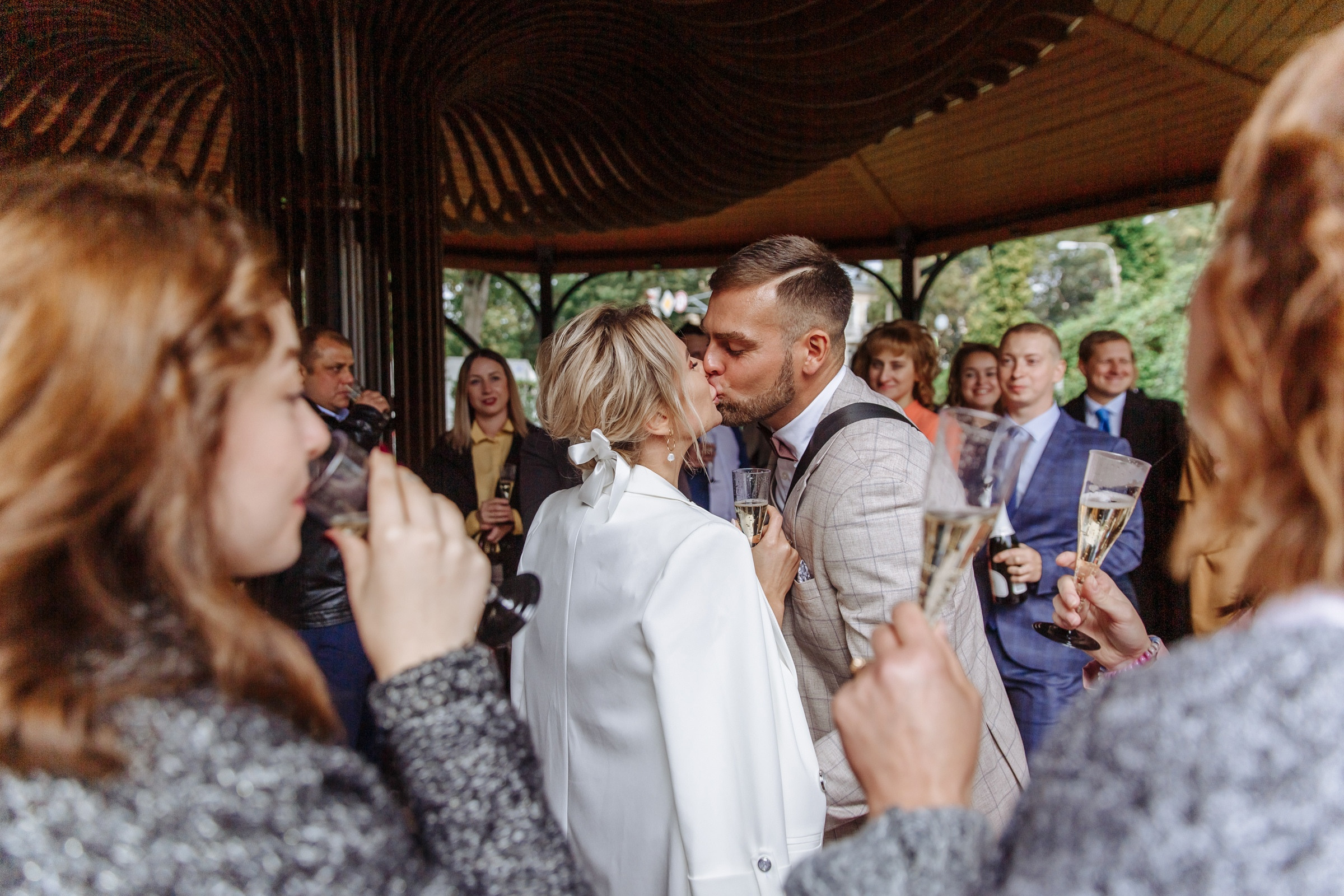 Свадьба в Петергофе. Свадебный фотограф в Санкт-Петербурге и Петергофе Андрей Заяц