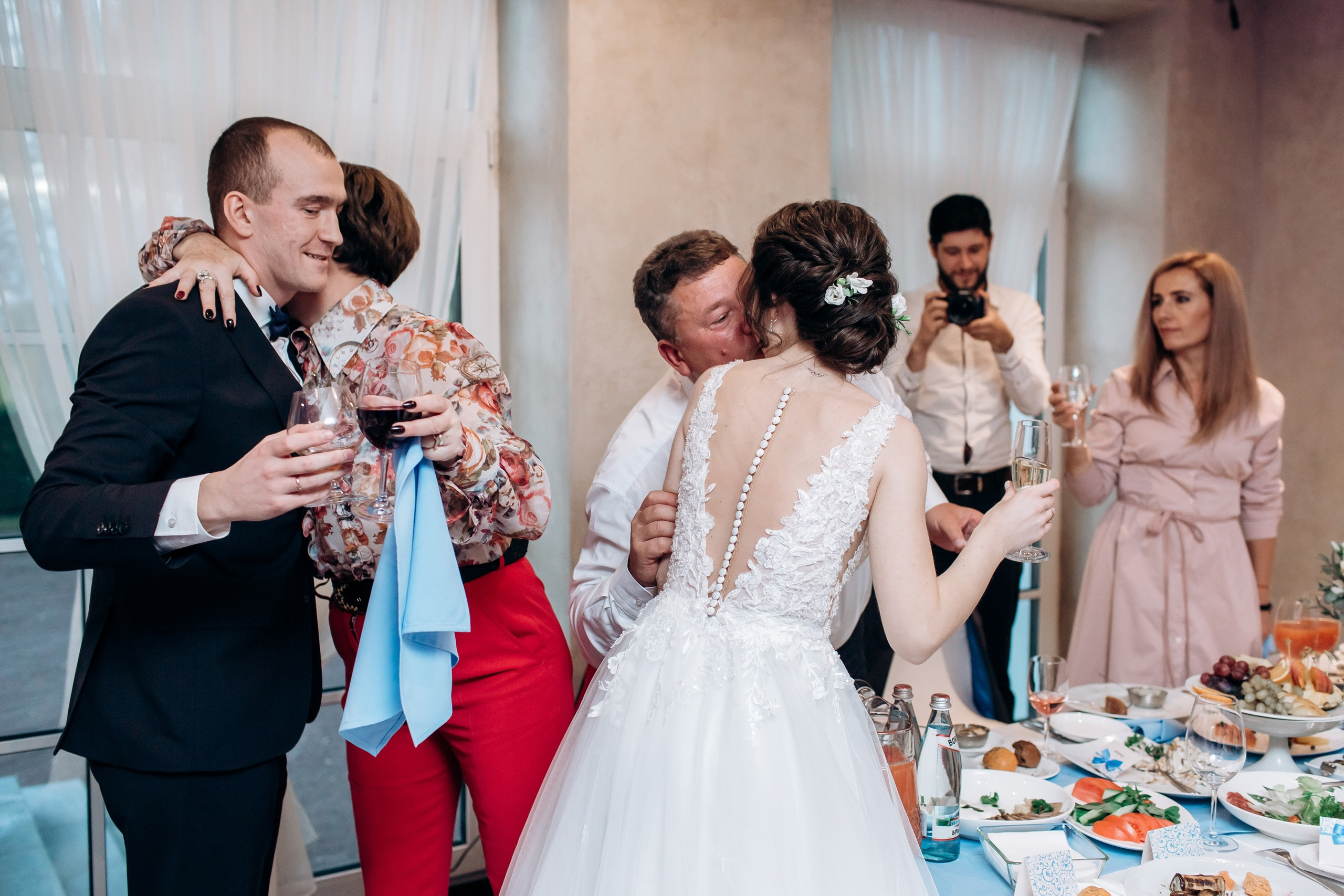 Свадебная фотосессия в Петергофе. Свадебный фотограф в Санкт-Петербурге и Петергофе Андрей Заяц