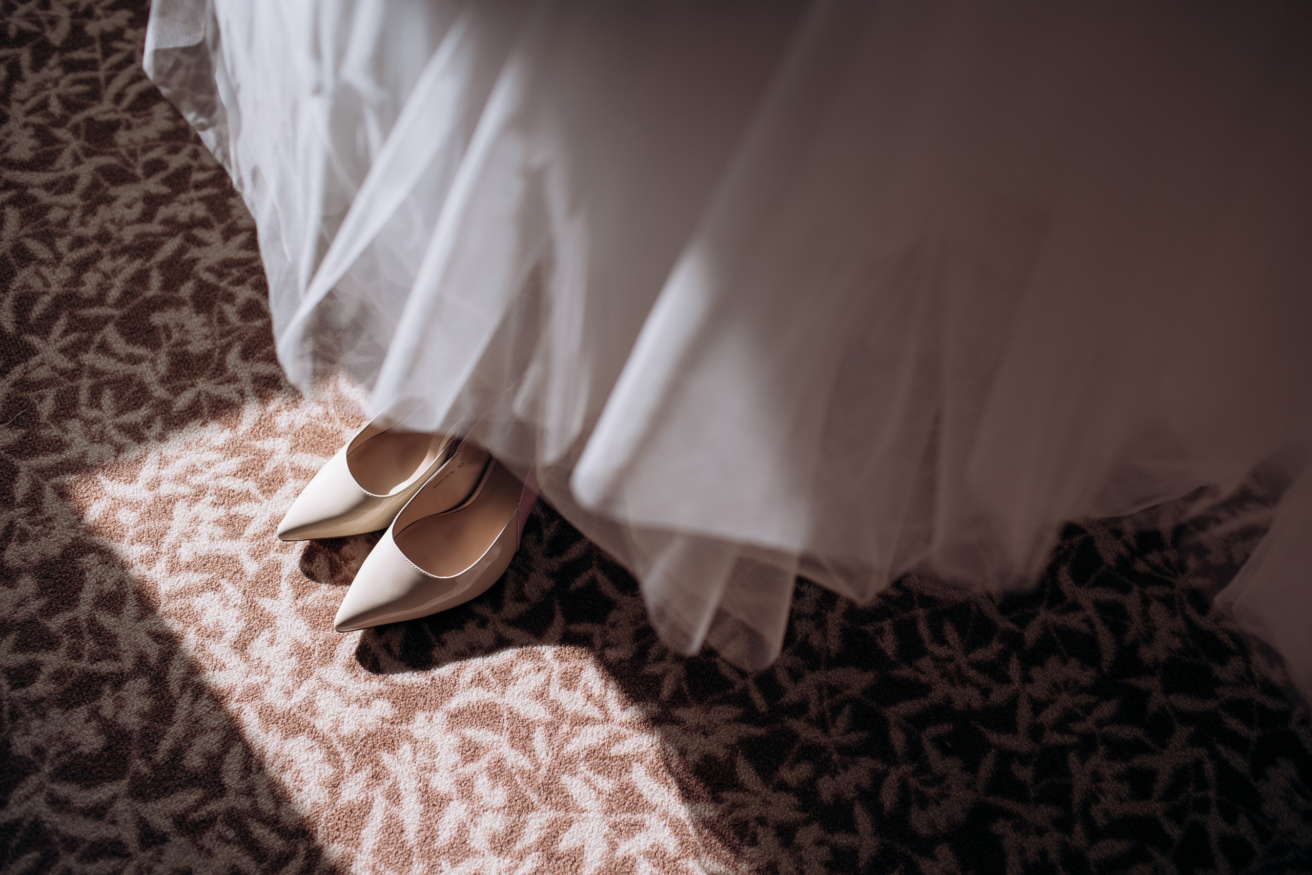 Свадебная фотосессия в Петергофе. Свадебный фотограф в Санкт-Петербурге и Петергофе Андрей Заяц